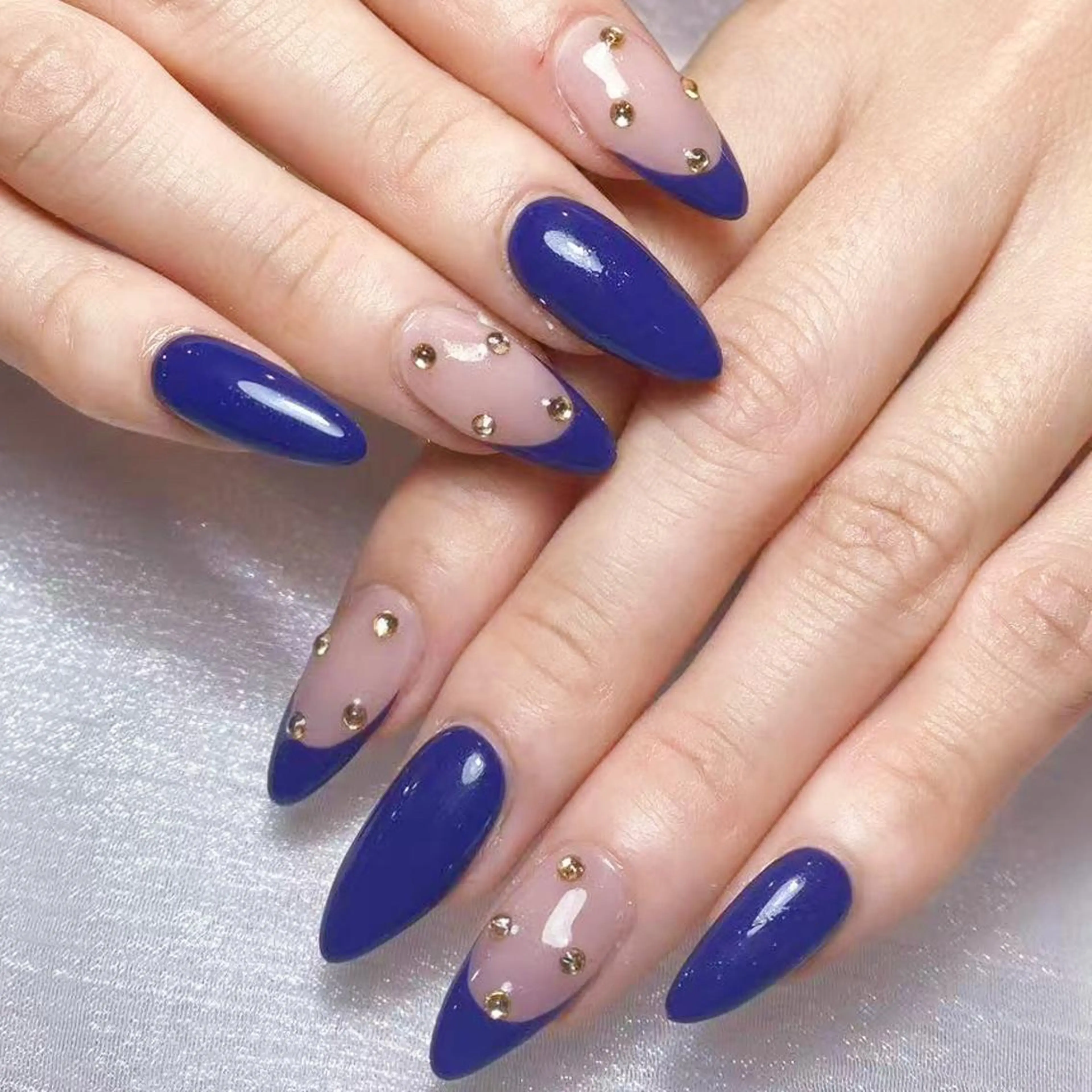 ネイル アートネイル オーロラネイル ガーリー キラキラネイル 韓国ネイル ハンドネイル YOYO 💅のネイルデザイン