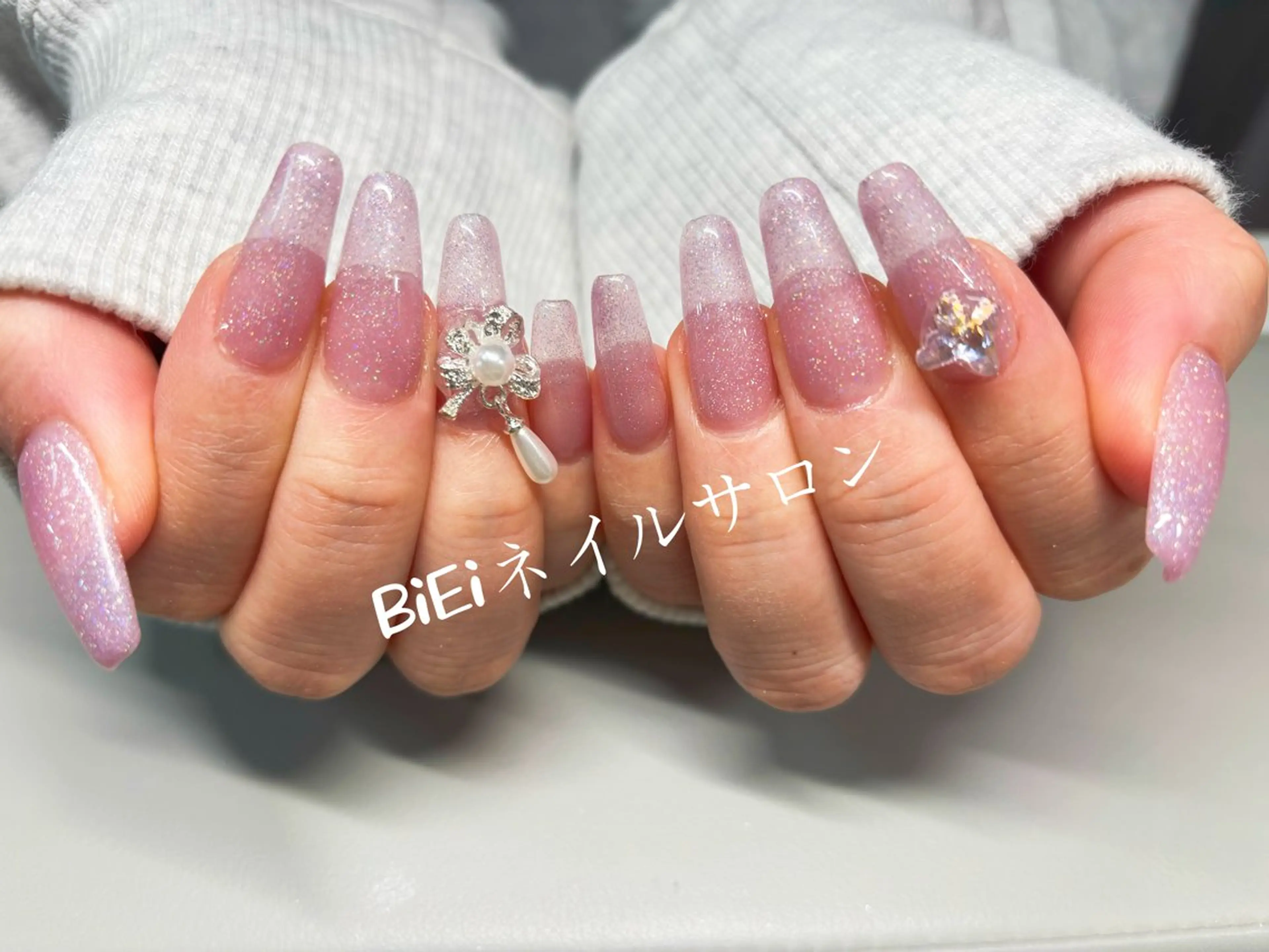 ネイル ハンドネイル BiEiネイルサロン所属・BiEi ネイルサロン長さ出しのネイルデザイン