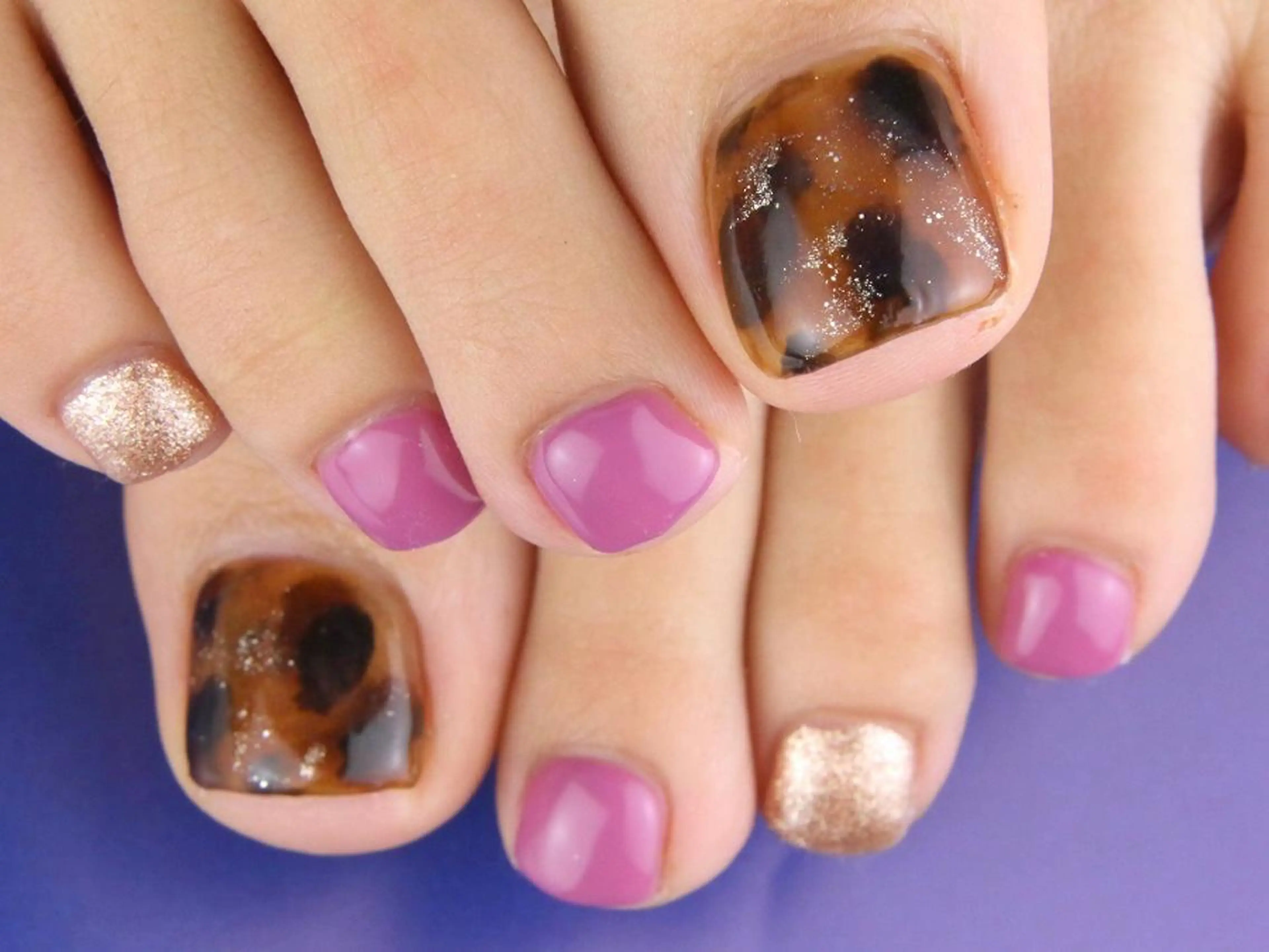 ネイル フットネイル 【カメレオン】 上村 祥子のヘアスタイル