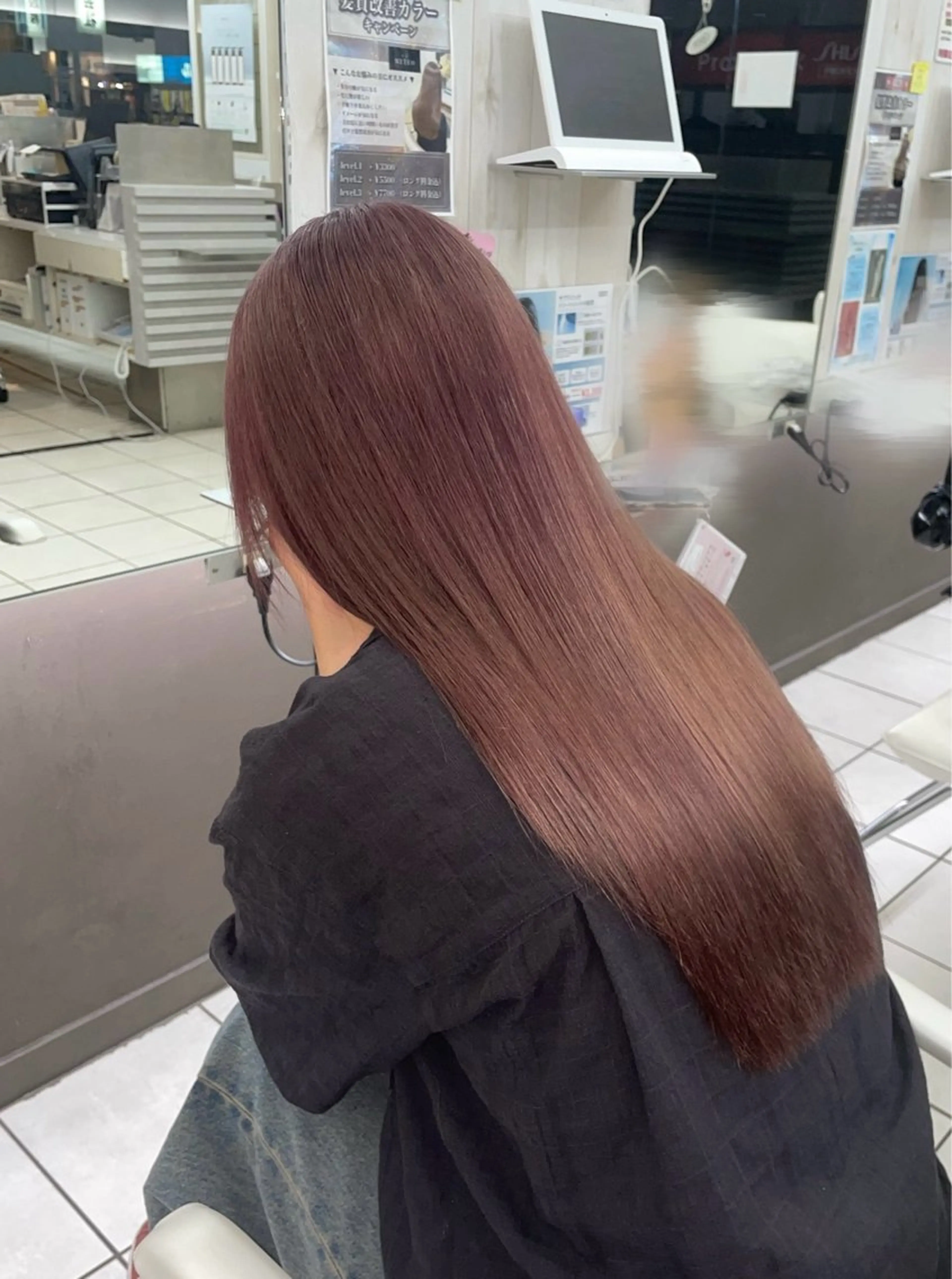 ロング ピンクブラウン ヘアカラー 髪質改善/縮毛矯正 💎志田美紀のヘアスタイル