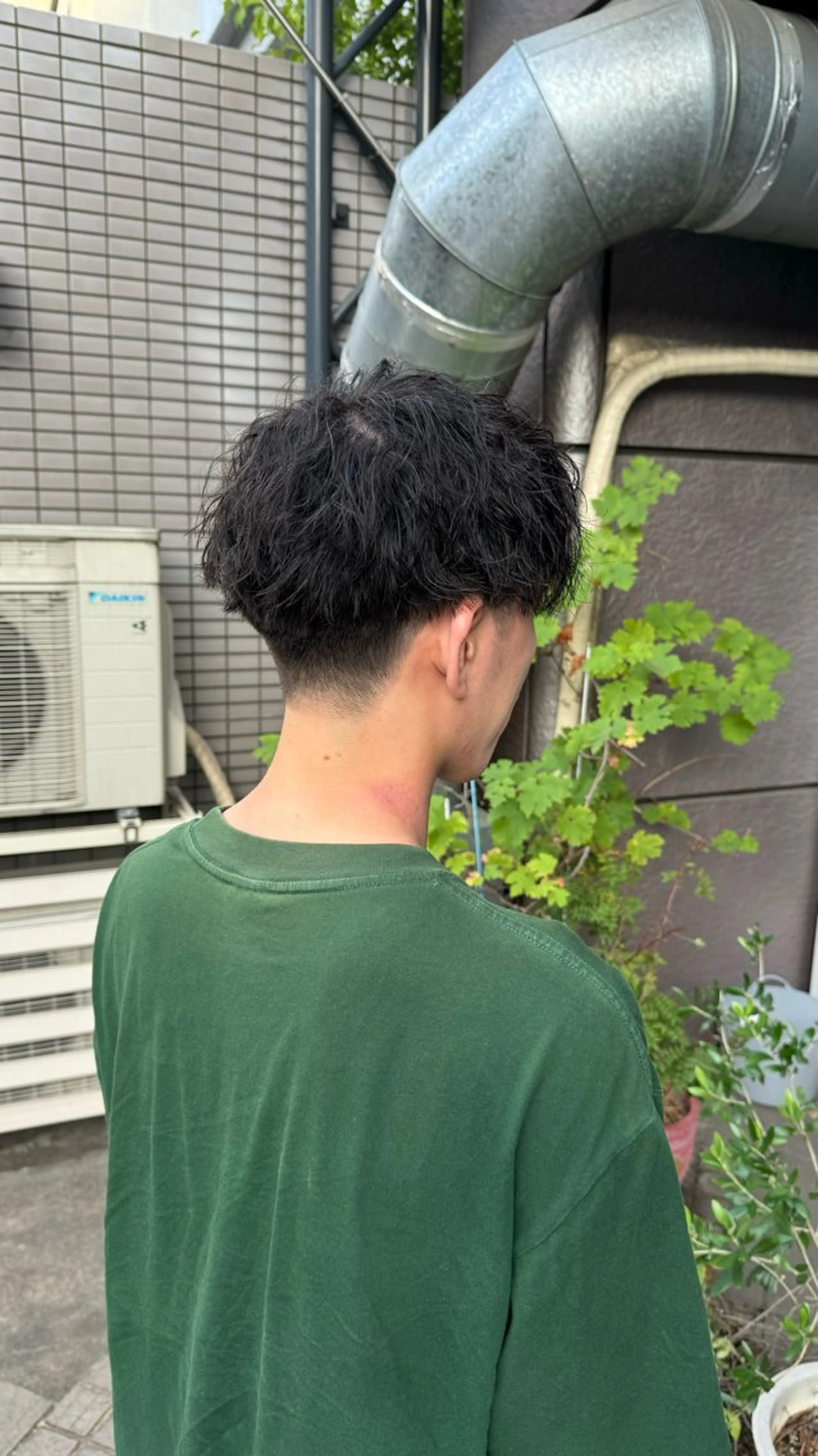 ショート パーマ メンズ Real me　京都 四条烏丸ドゥエ店所属・タナカ｜ 京都美容師のヘアスタイル