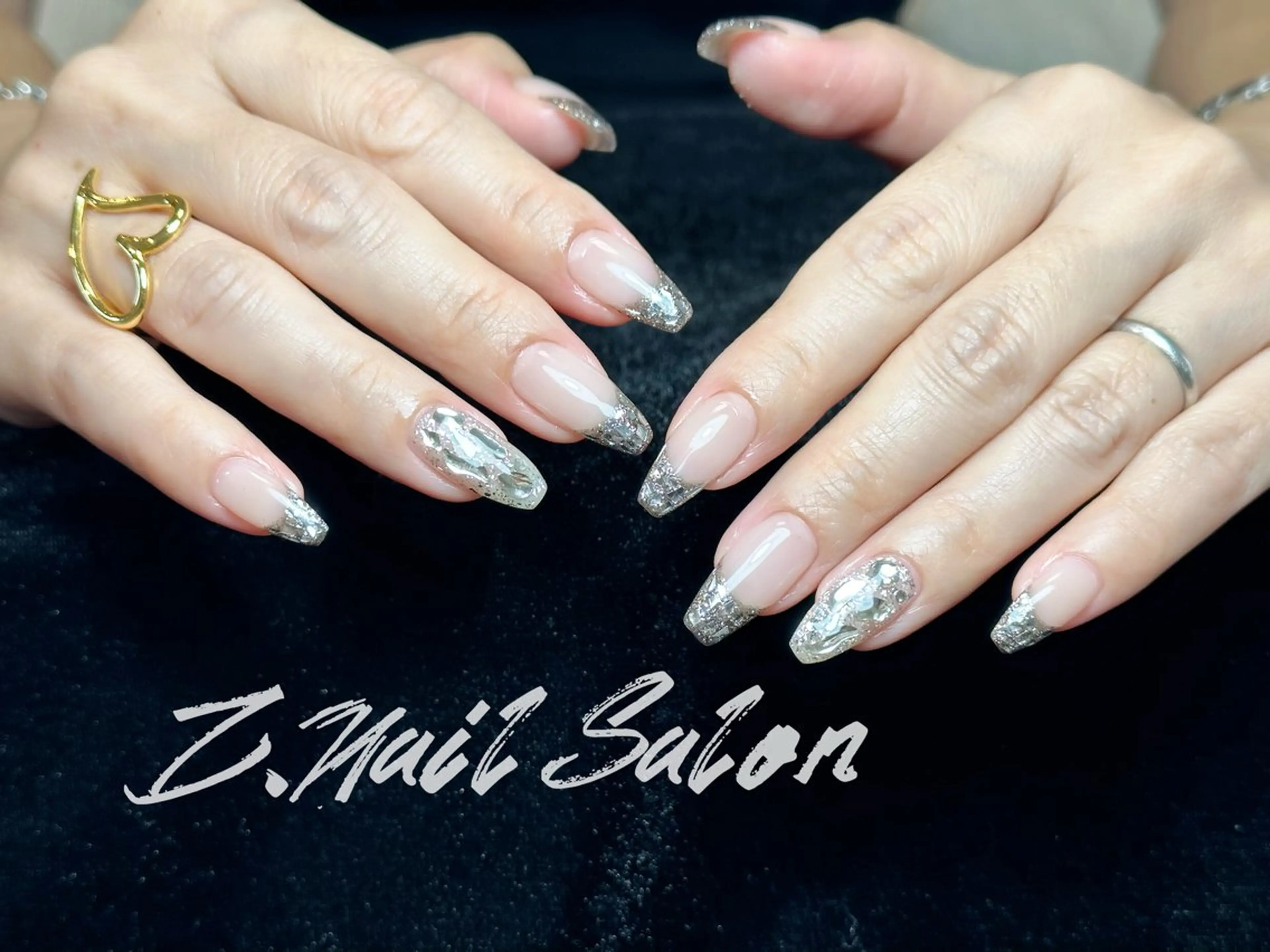 ネイル 長さ出し フットネイル フレンチネイル ジェルネイル ガラスフレンチ ハンドネイル Z.Nail Salonのネイルデザイン