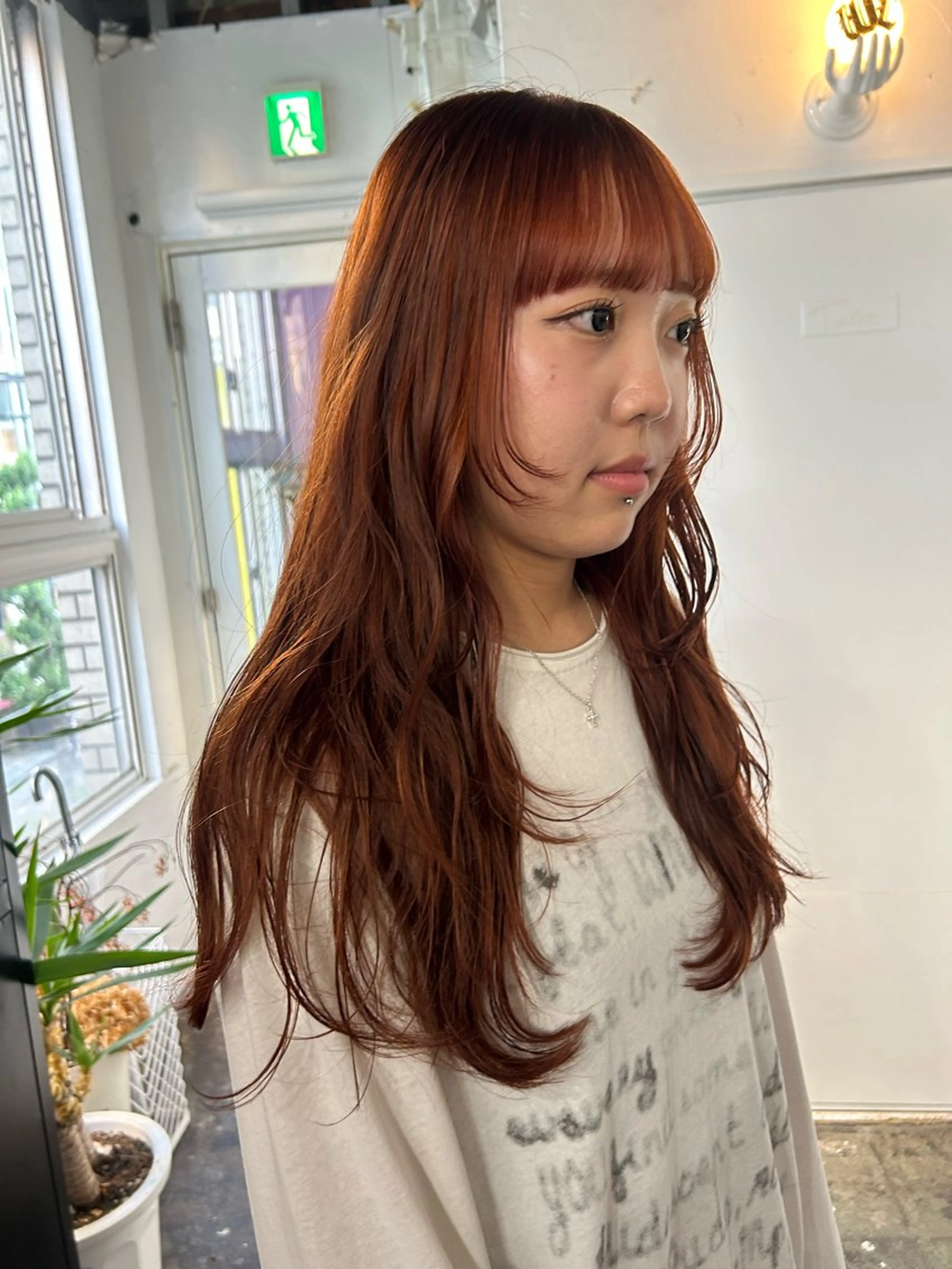 ロング ヘアカラー 早野 心春のヘアスタイル