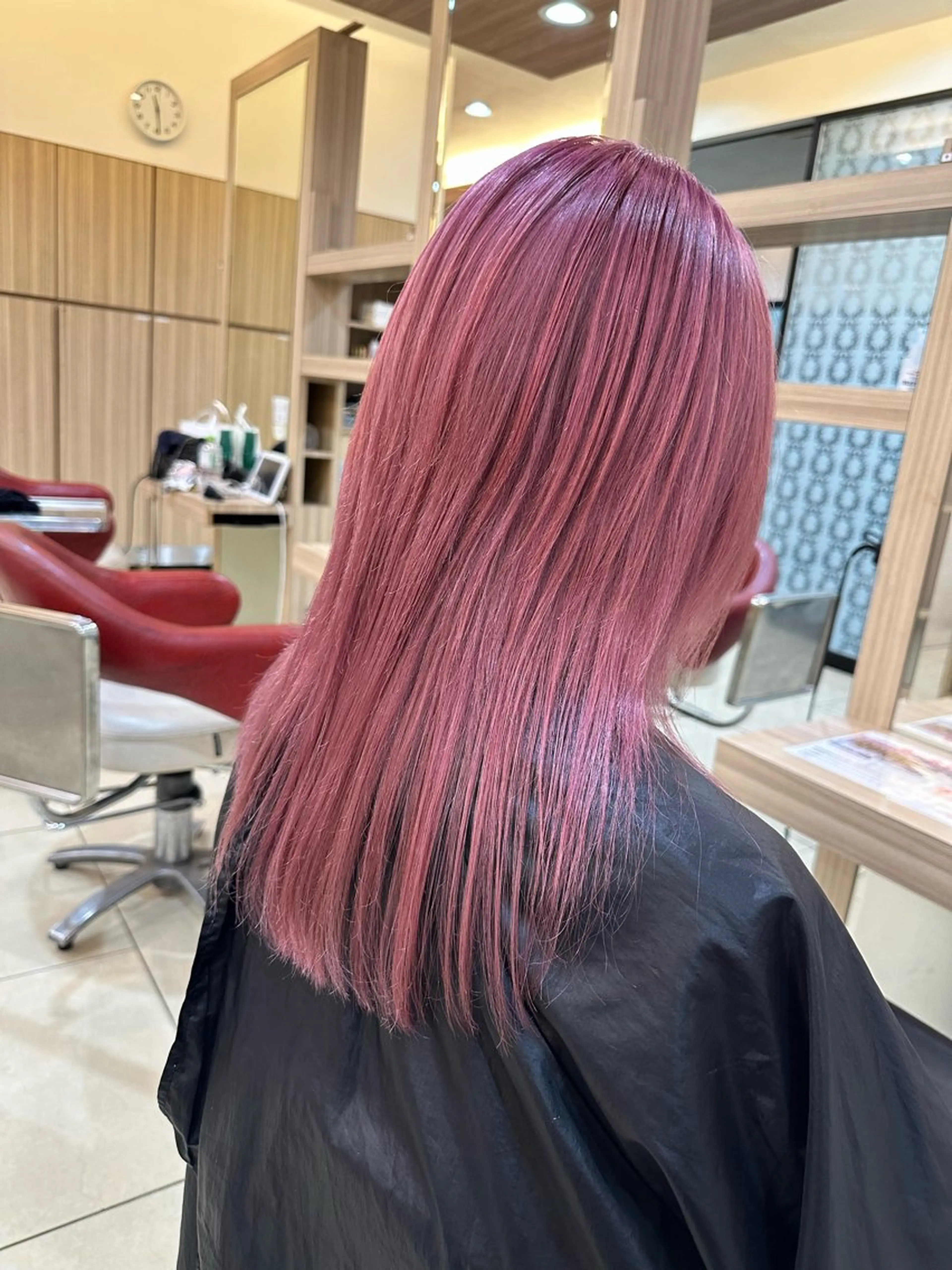 ロング カラー 佐藤 こうがのヘアスタイル