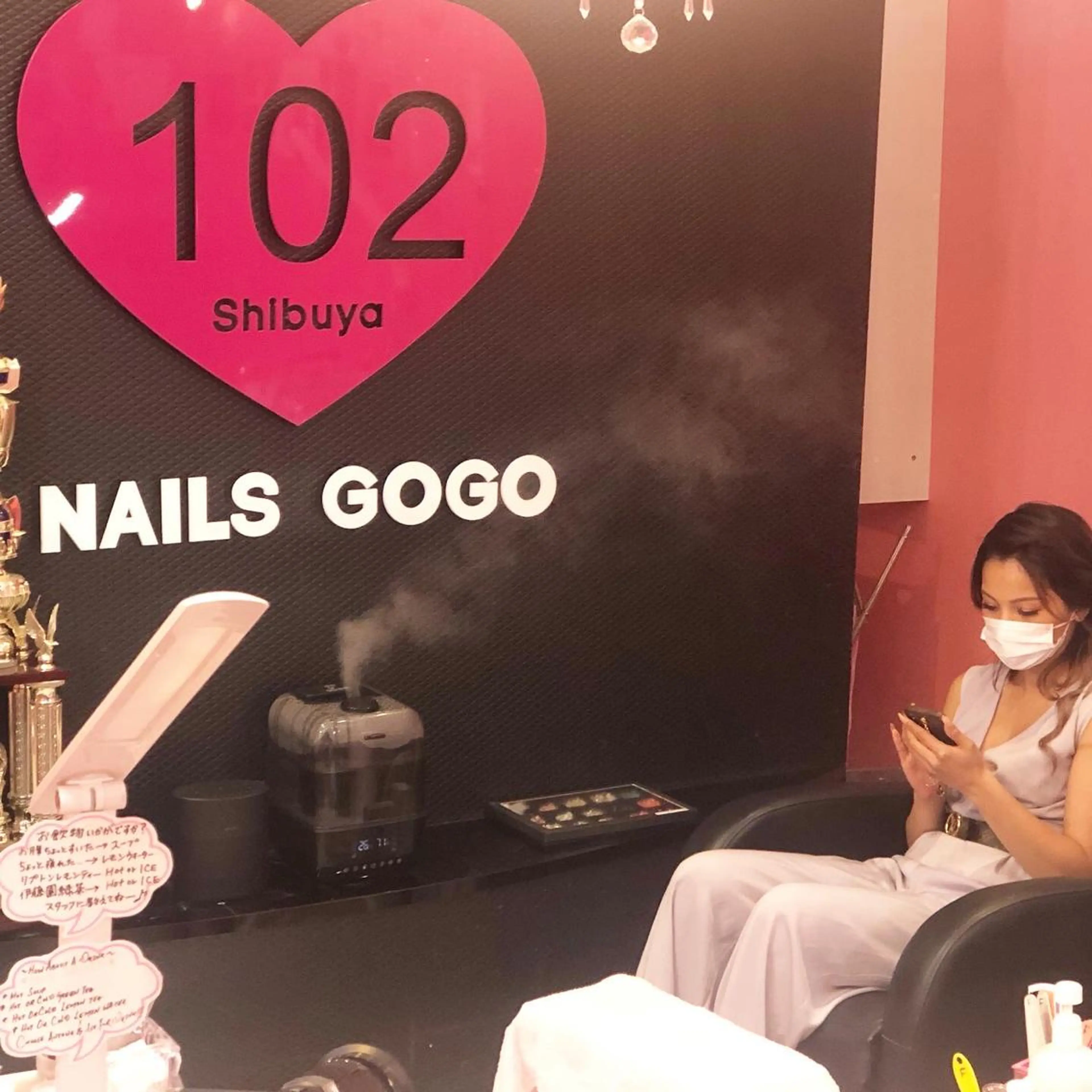 ロング カラー パーマ ヘアアレンジ メンズ ネイル マツエク・マツパ フットネイル 夏ネイル NAILSGOGO shibuyaのネイルデザイン