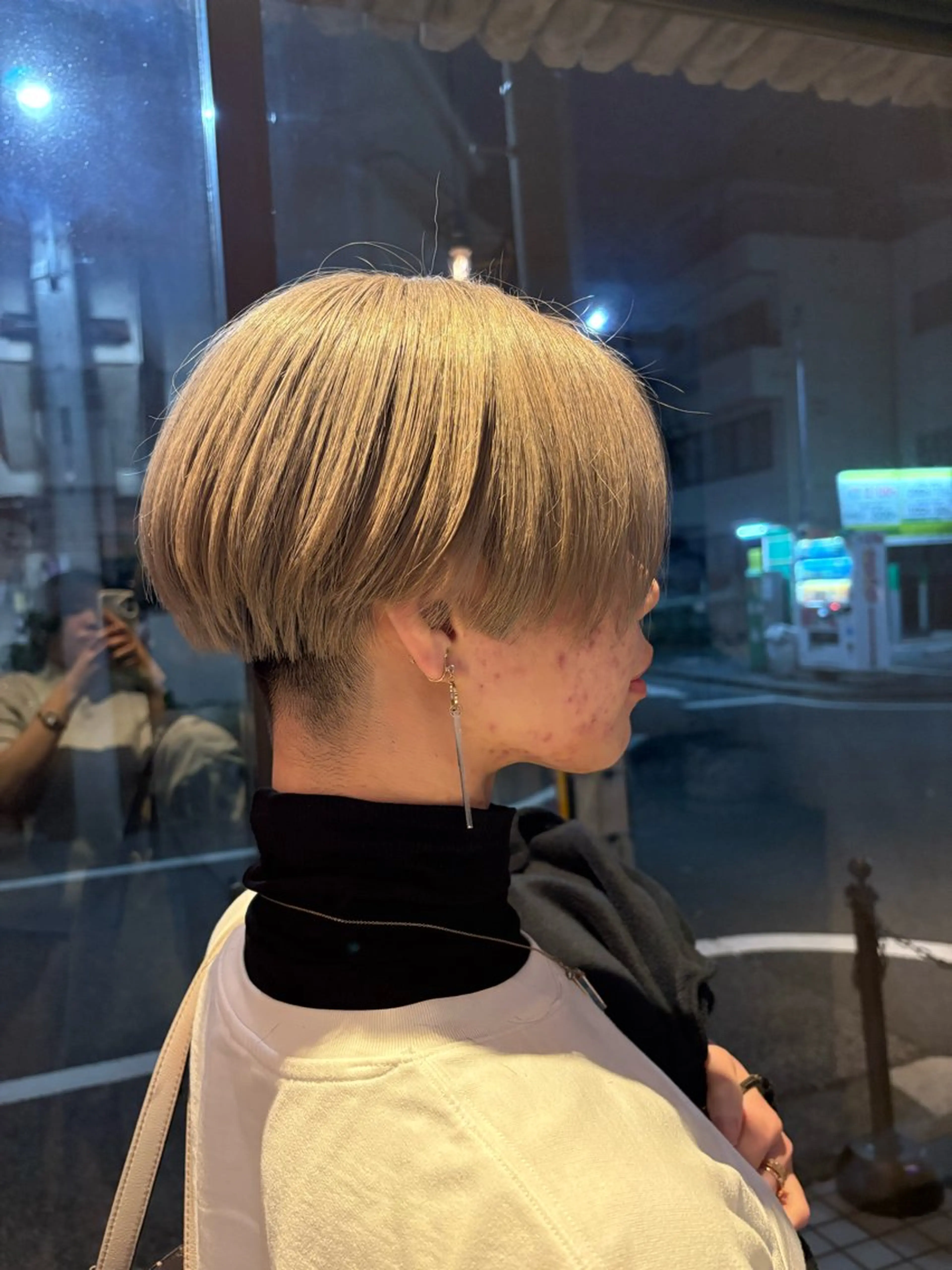 ショート カラー ブリーチ かりん髪質改善 /メンズカットのヘアスタイル