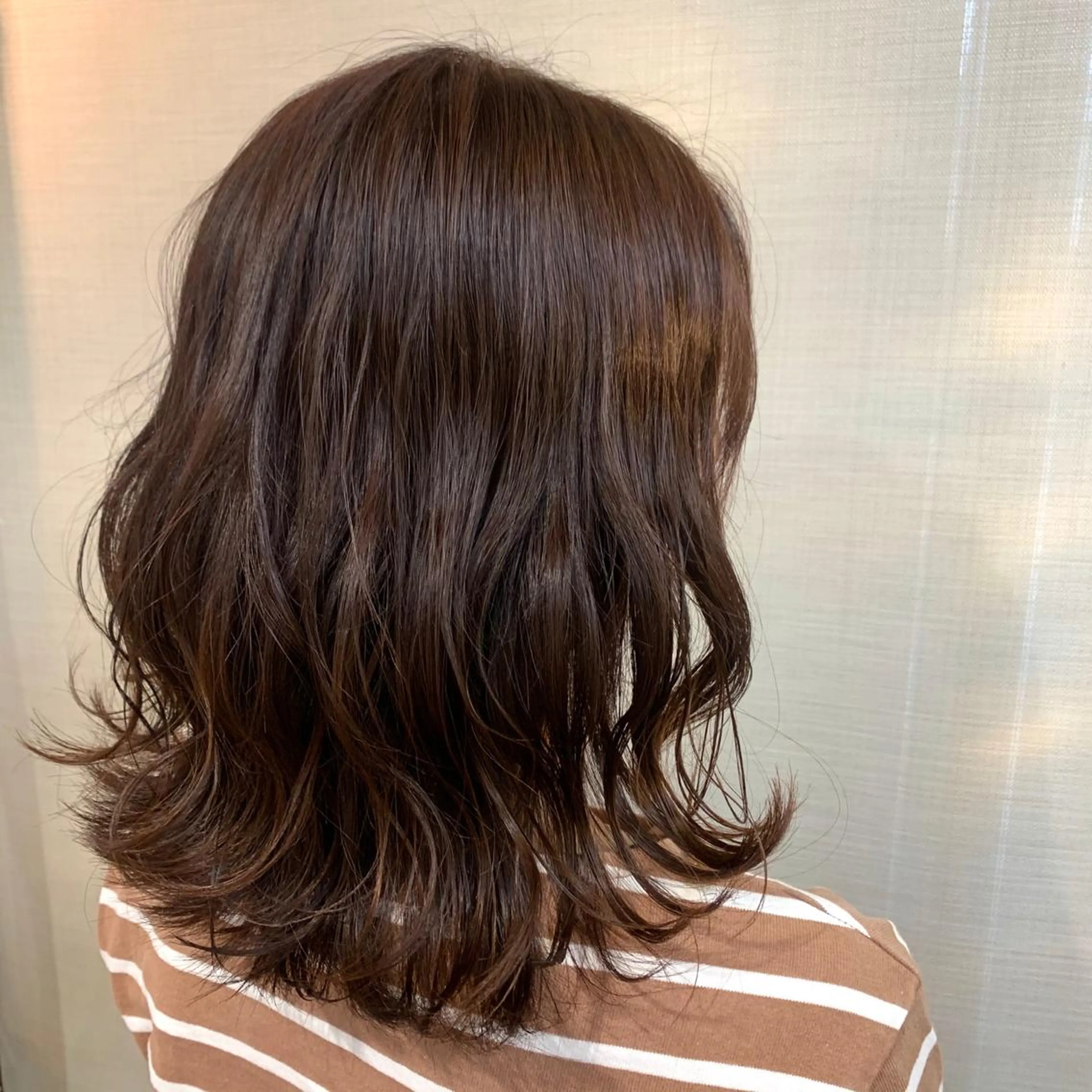 ミディアム チョコレートブラウン 近藤 楓花のヘアスタイル