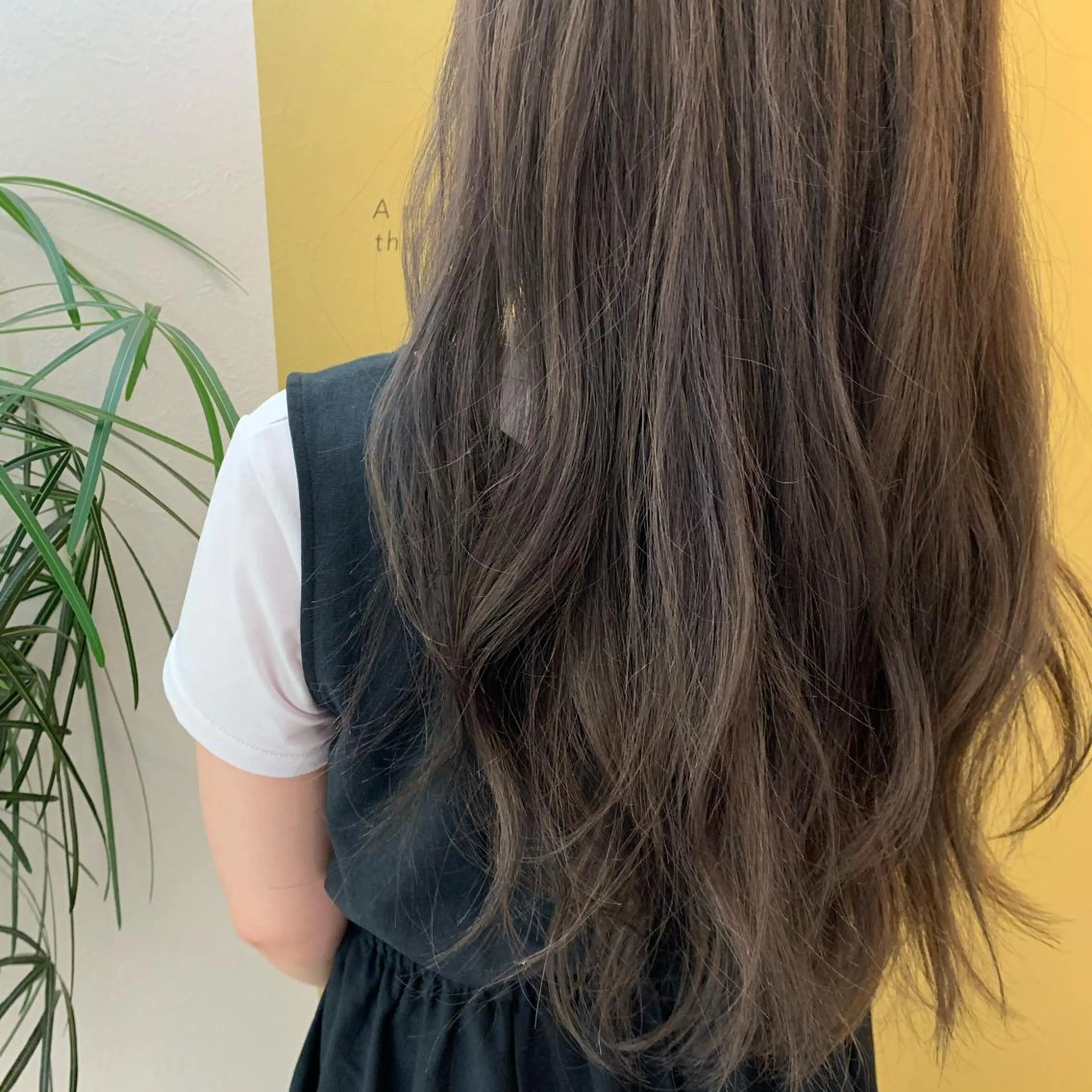 ロング カラー ブリーチ グレージュ カット ヘアカラー トリートメント hub hair レイヤー/透明感のヘアスタイル