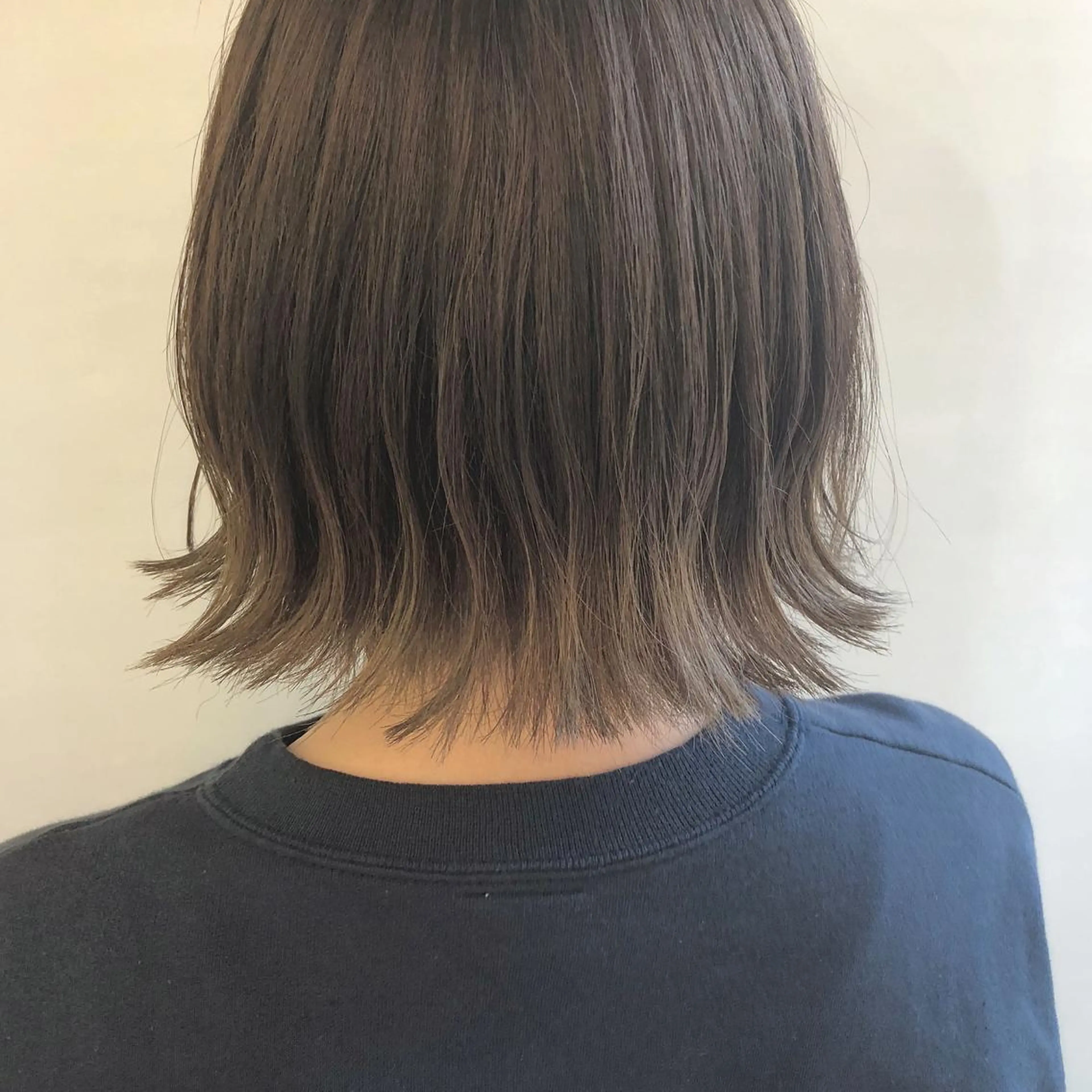 ショート ボブ カット ヘアカラー 齋藤 咲のヘアスタイル