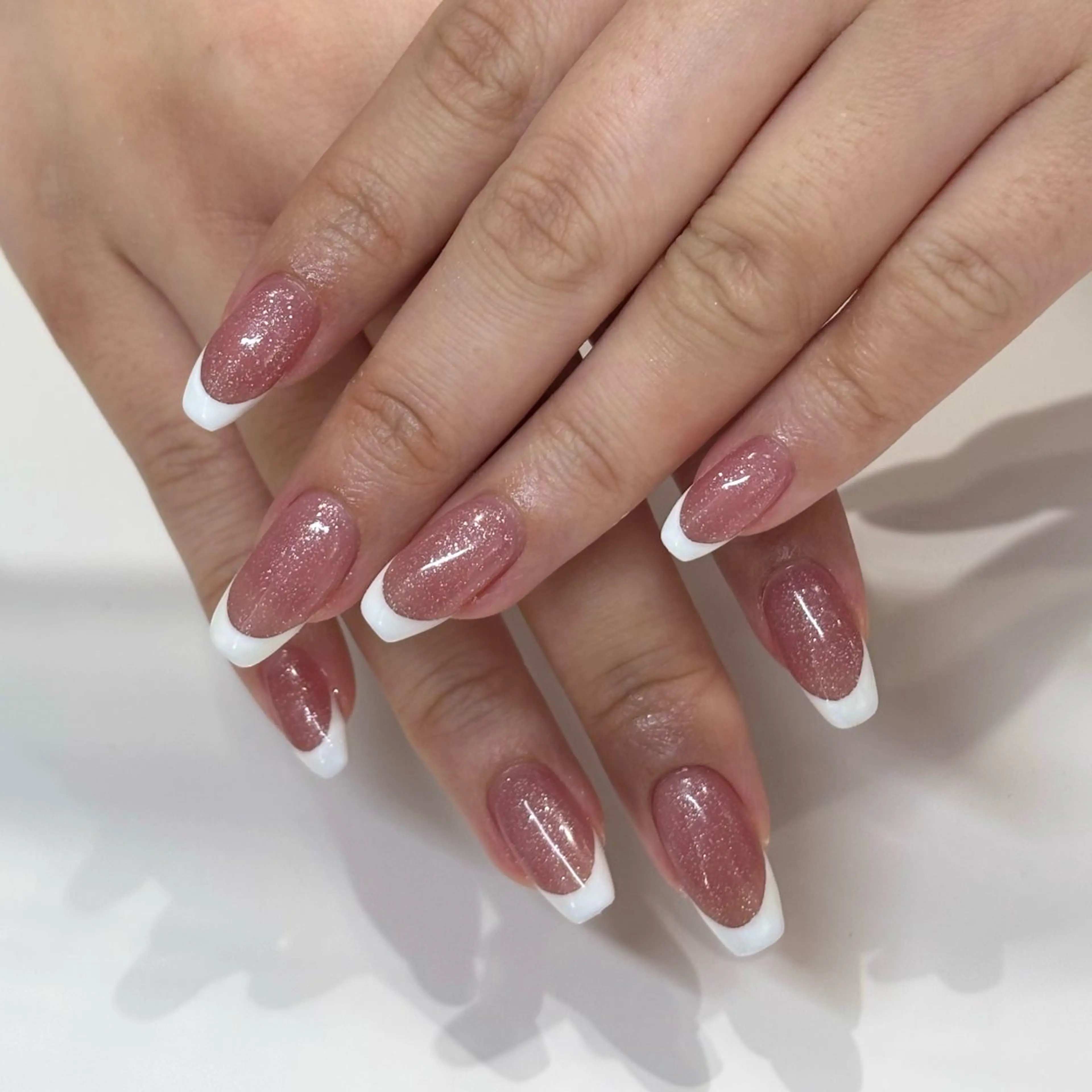 【モデルクーポン】hand☆フレンチネイル（ソフトジェルオフ＋ドライケア込）の写真
