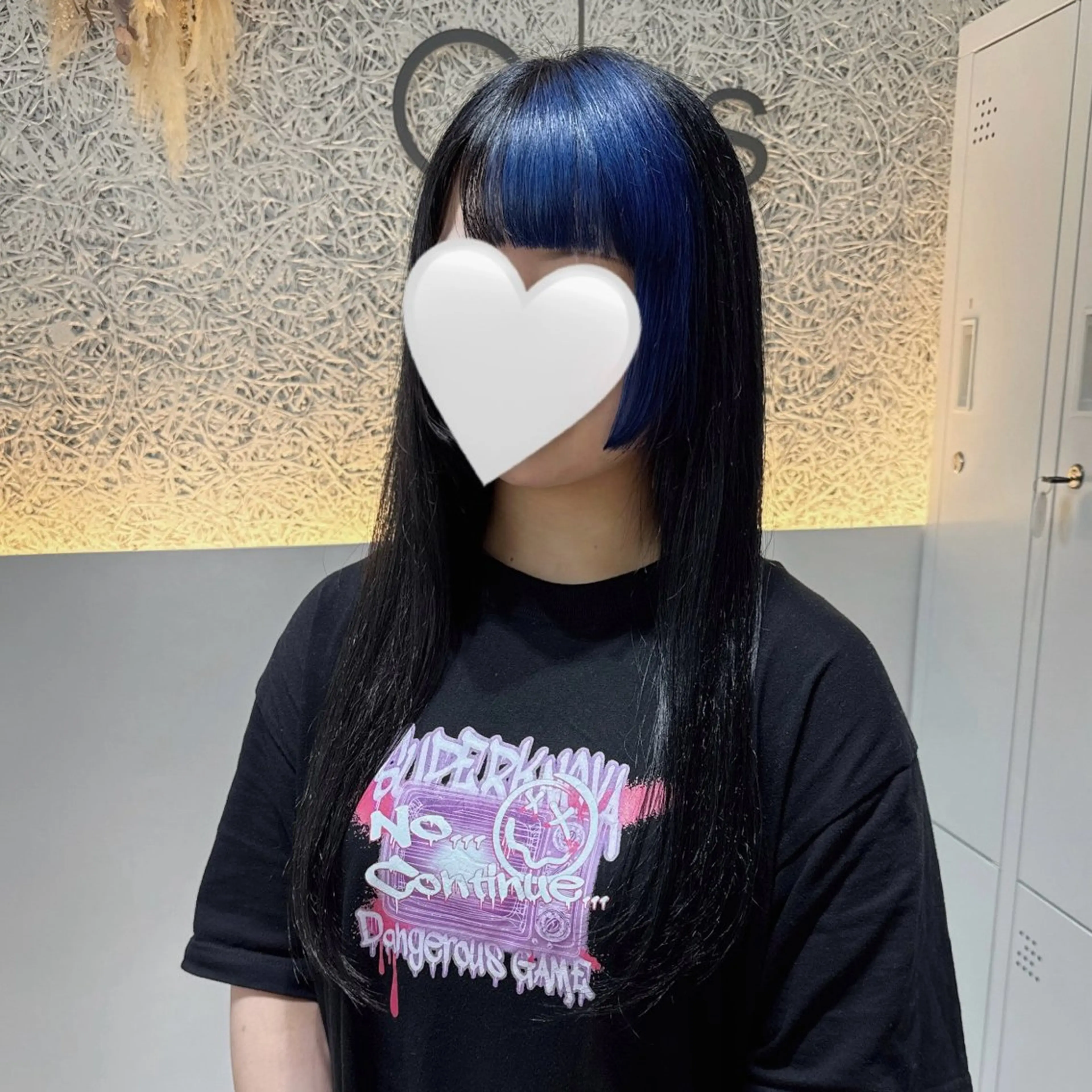 ロング カラー 黒髪 ブルーカラー デザインカラー カット ヘアカラー トリートメント 🌱ブリーチ・透明感 カラー/mapi🦭のヘアスタイル
