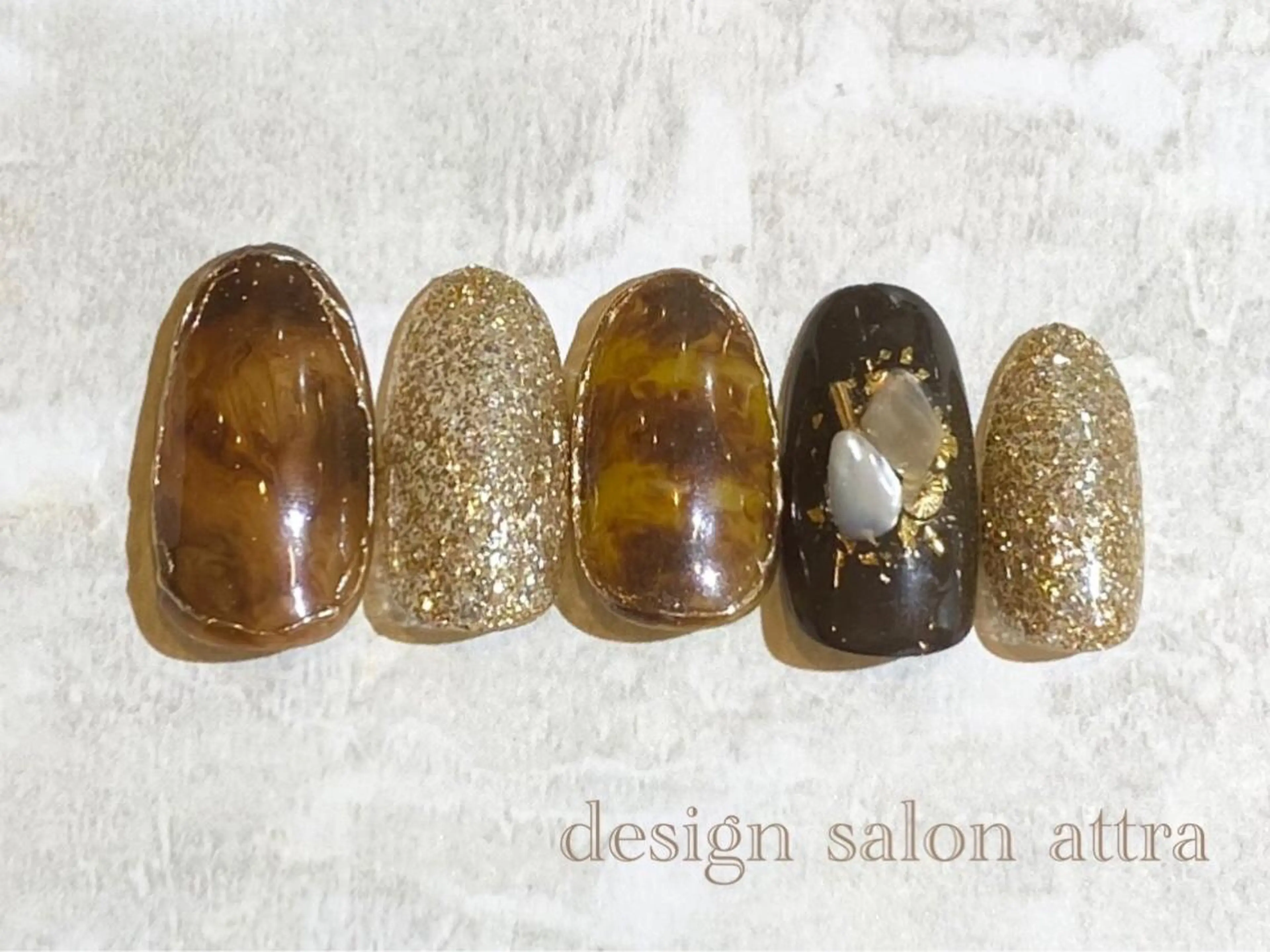 ネイル デザインサロン attra 本八幡店のネイルデザイン