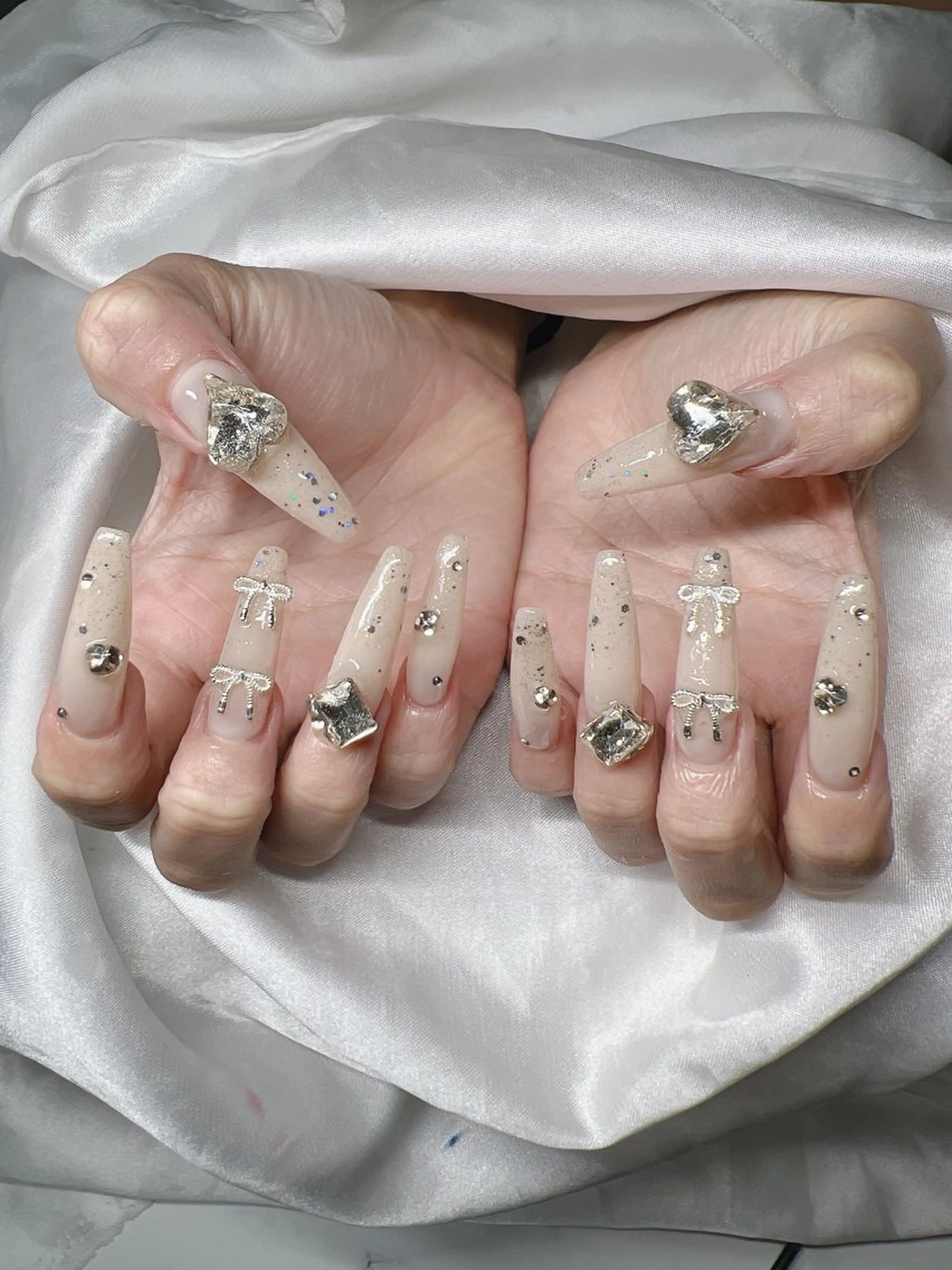 ネイル ハンドネイル Lee Nailsのネイルデザイン