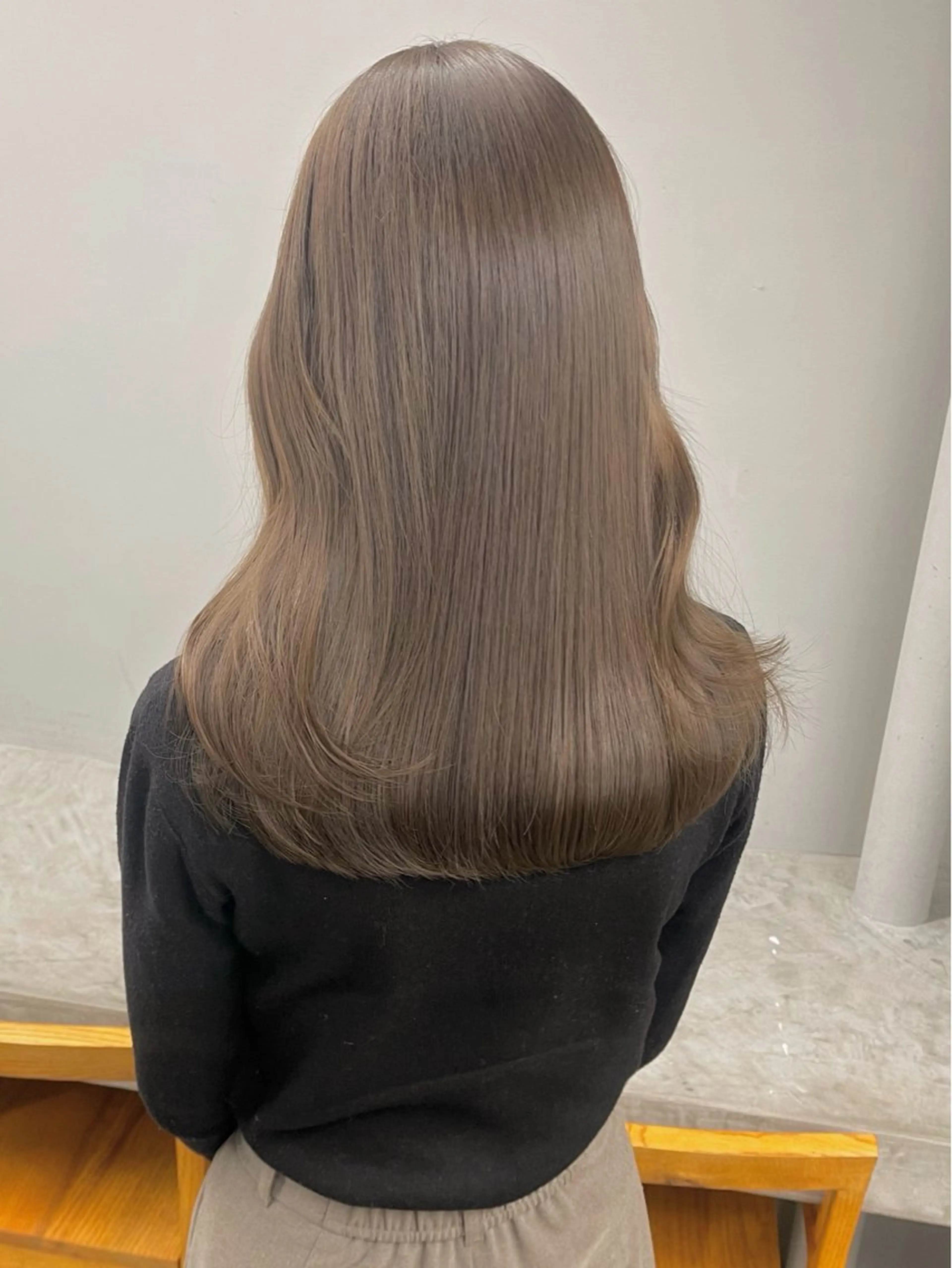 ロング カラー ベージュカラー mihiro 美優のヘアスタイル