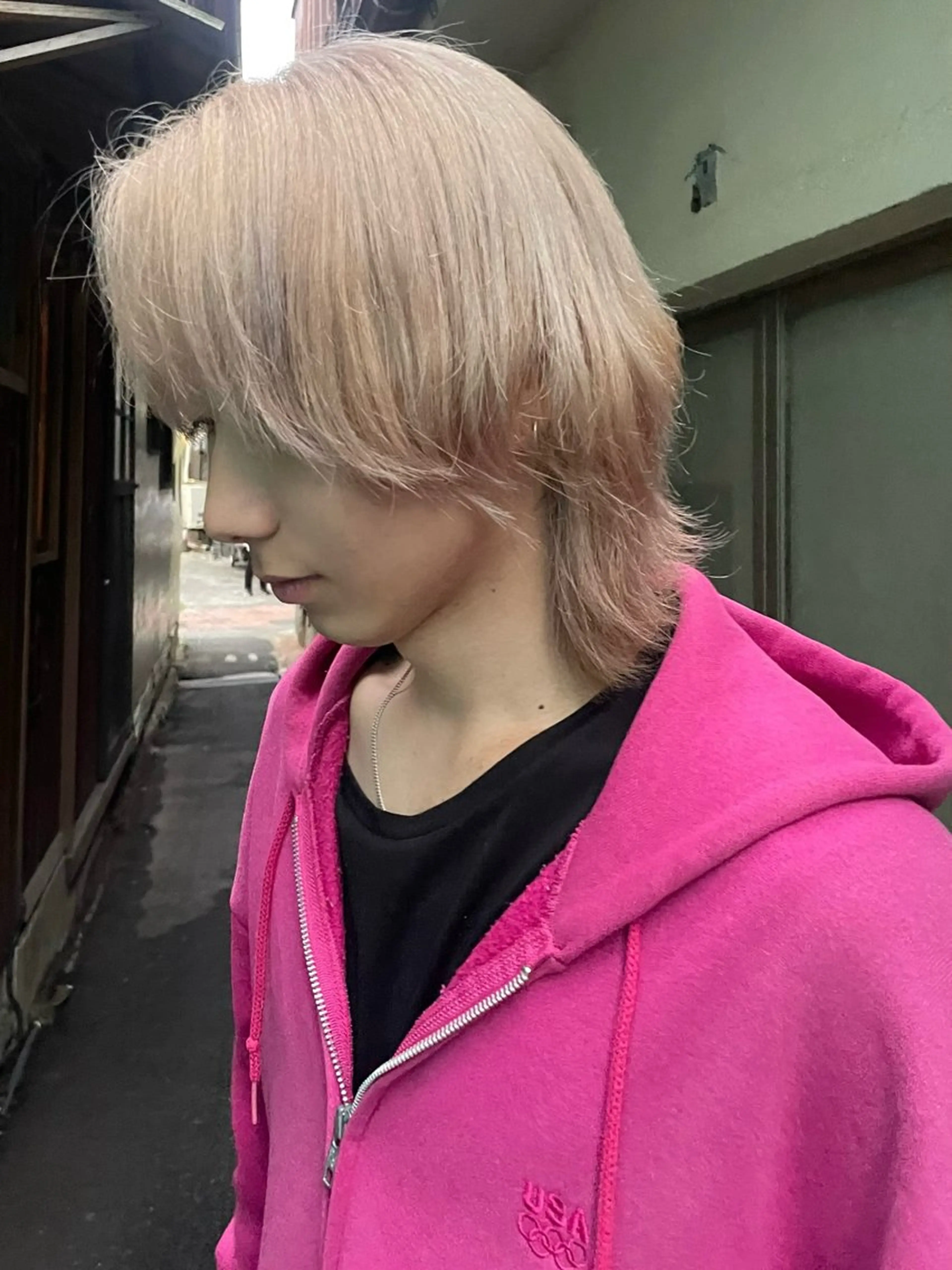 ショート ヘアカラー Ala.所属・ ︎︎ 寧音のヘアスタイル