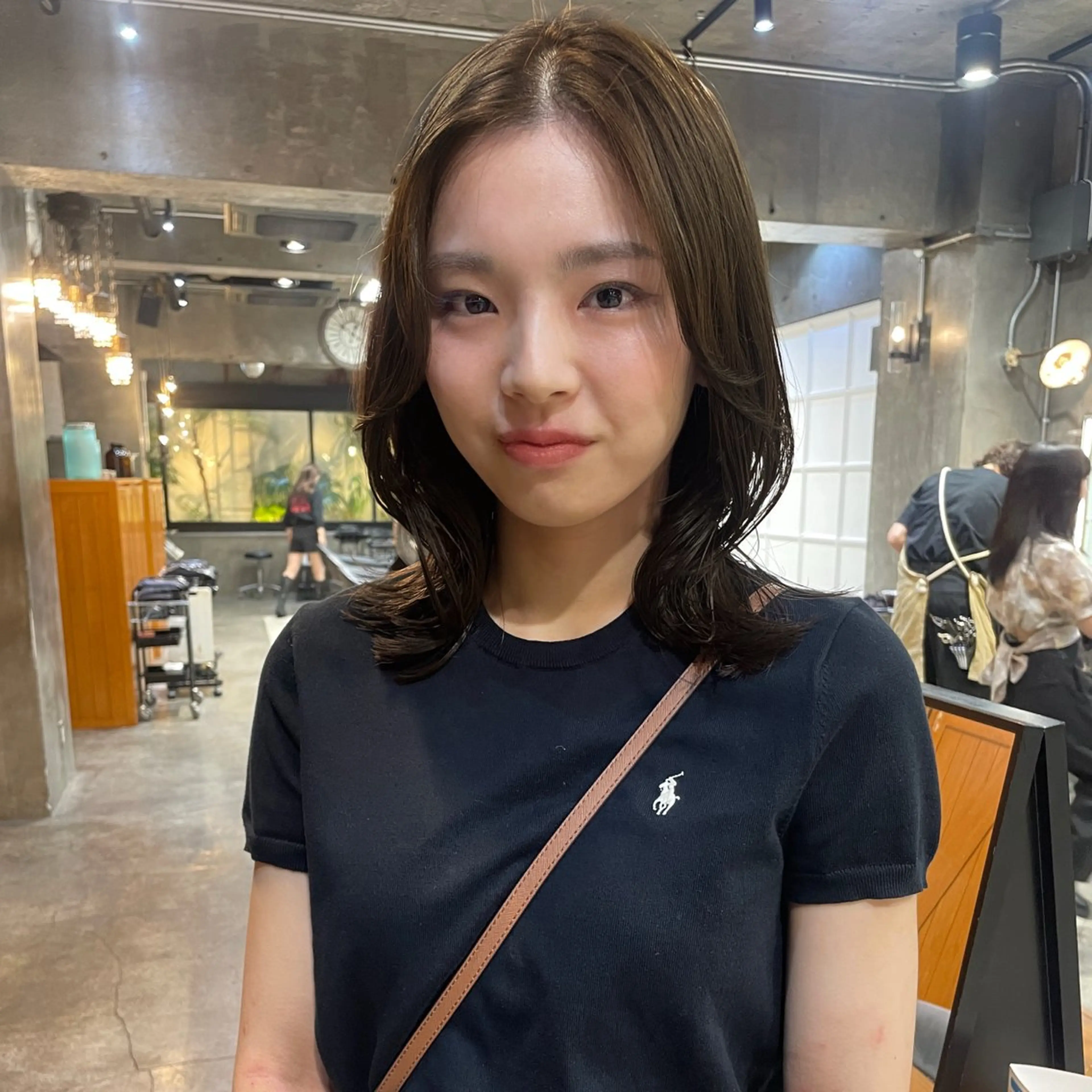 ミディアム カラー カット ヘアカラー トリートメント レイヤー/ 透明感カラー/マドカのヘアスタイル