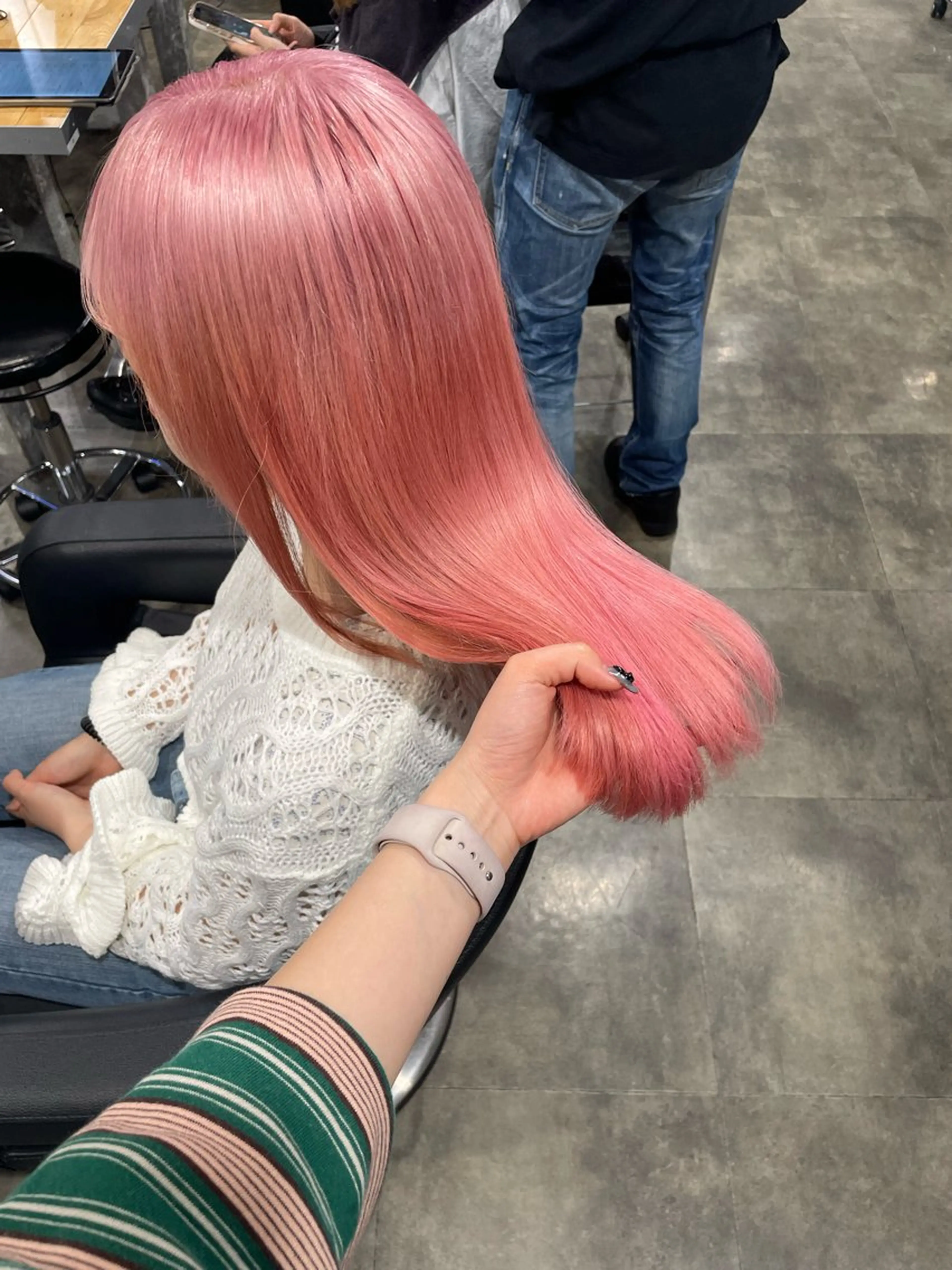 セミロング カラー ハイトーンブロンド 横浜💞ミオのヘアスタイル