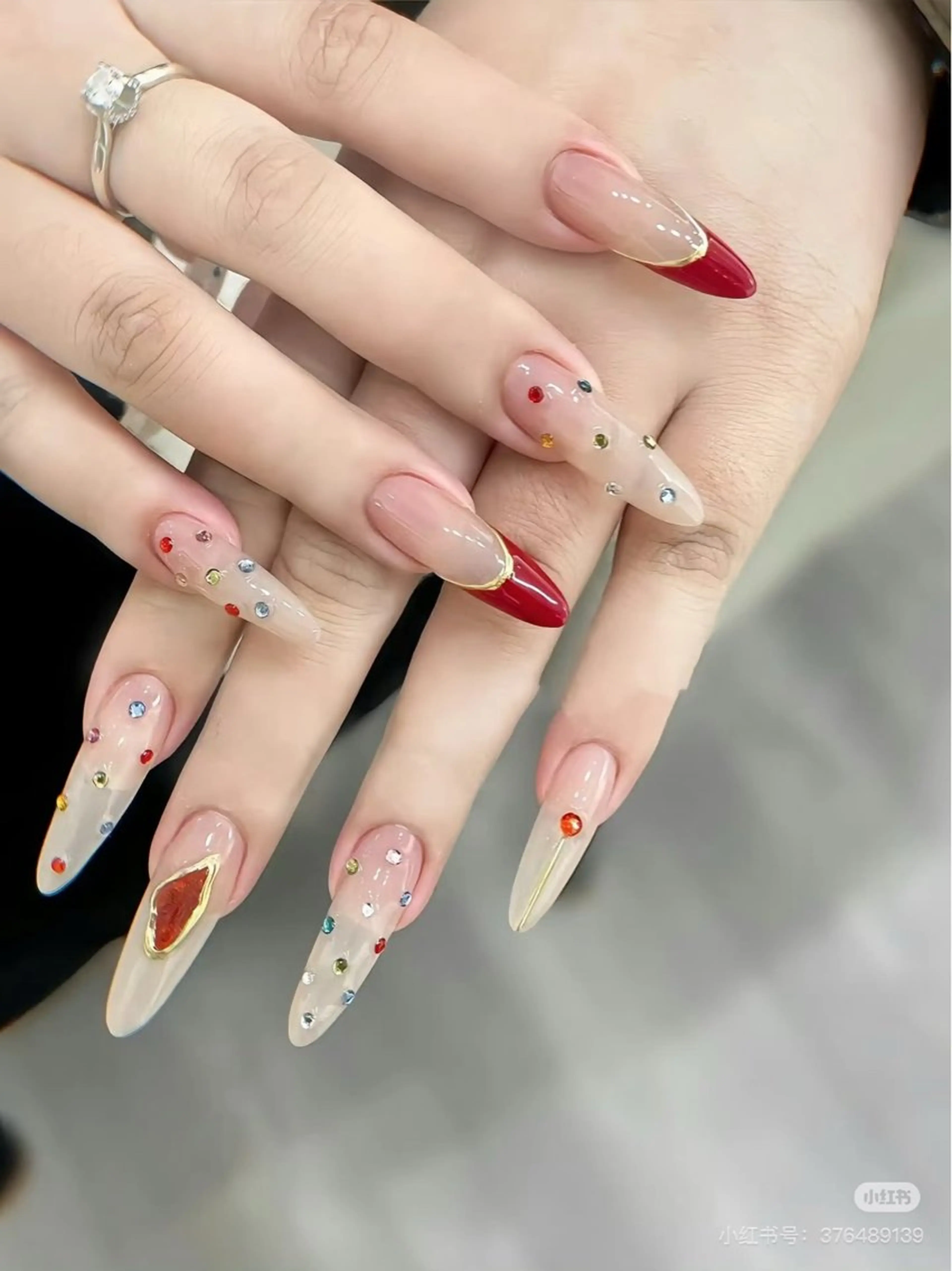 ネイル 成人式 ジェルネイル ロングネイル マグネットネイル 大理石ネイル(マーブル) ハンドネイル Momoa nail salon所属・MoMoA Nail ネイル長さ出し専門店のネイルデザイン