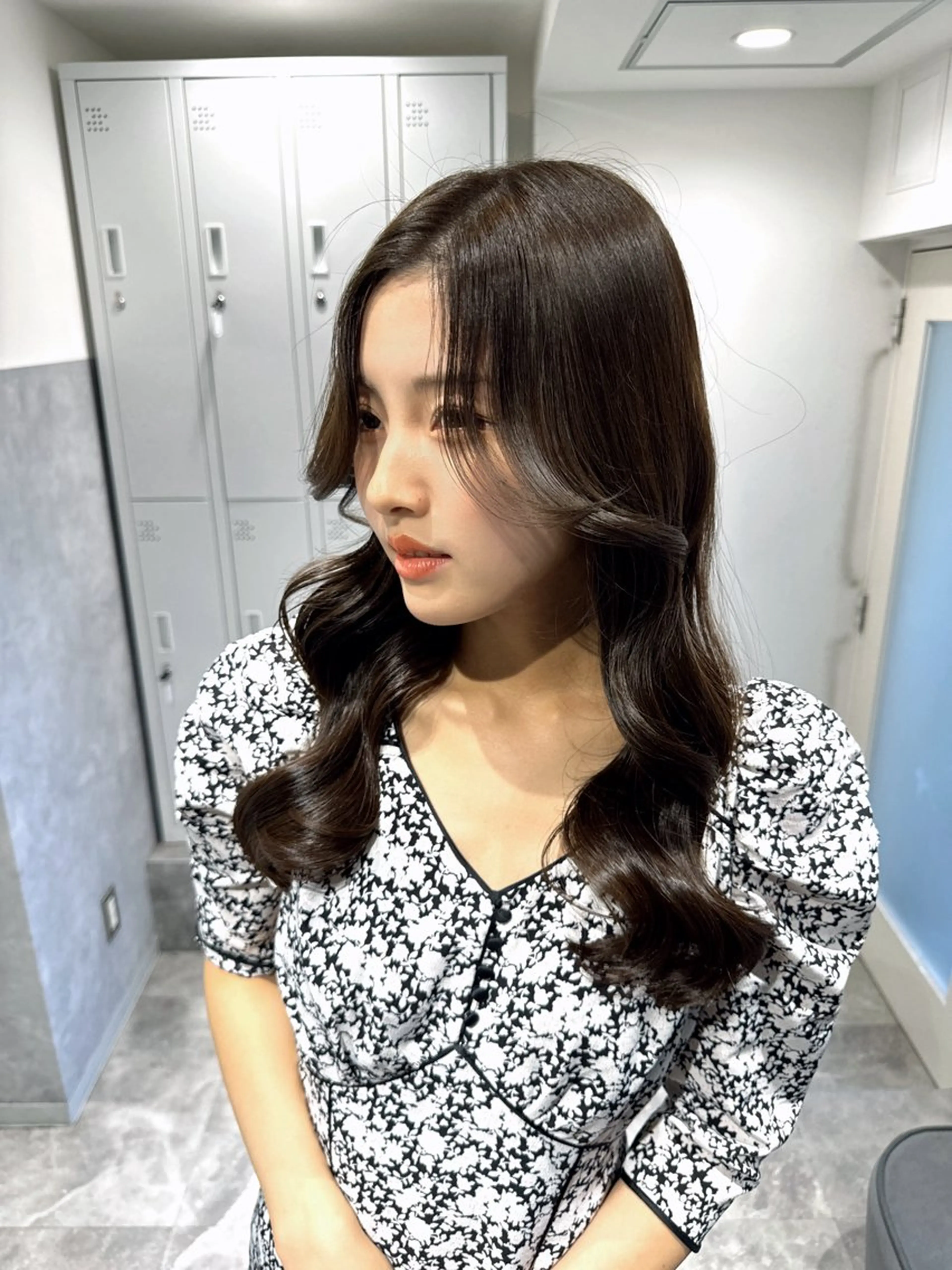 ロング カット ヘアカラー トリートメント GiseL梅田所属・韓国風ヘア🇰🇷 レイヤー✨桑原　研太のヘアスタイル