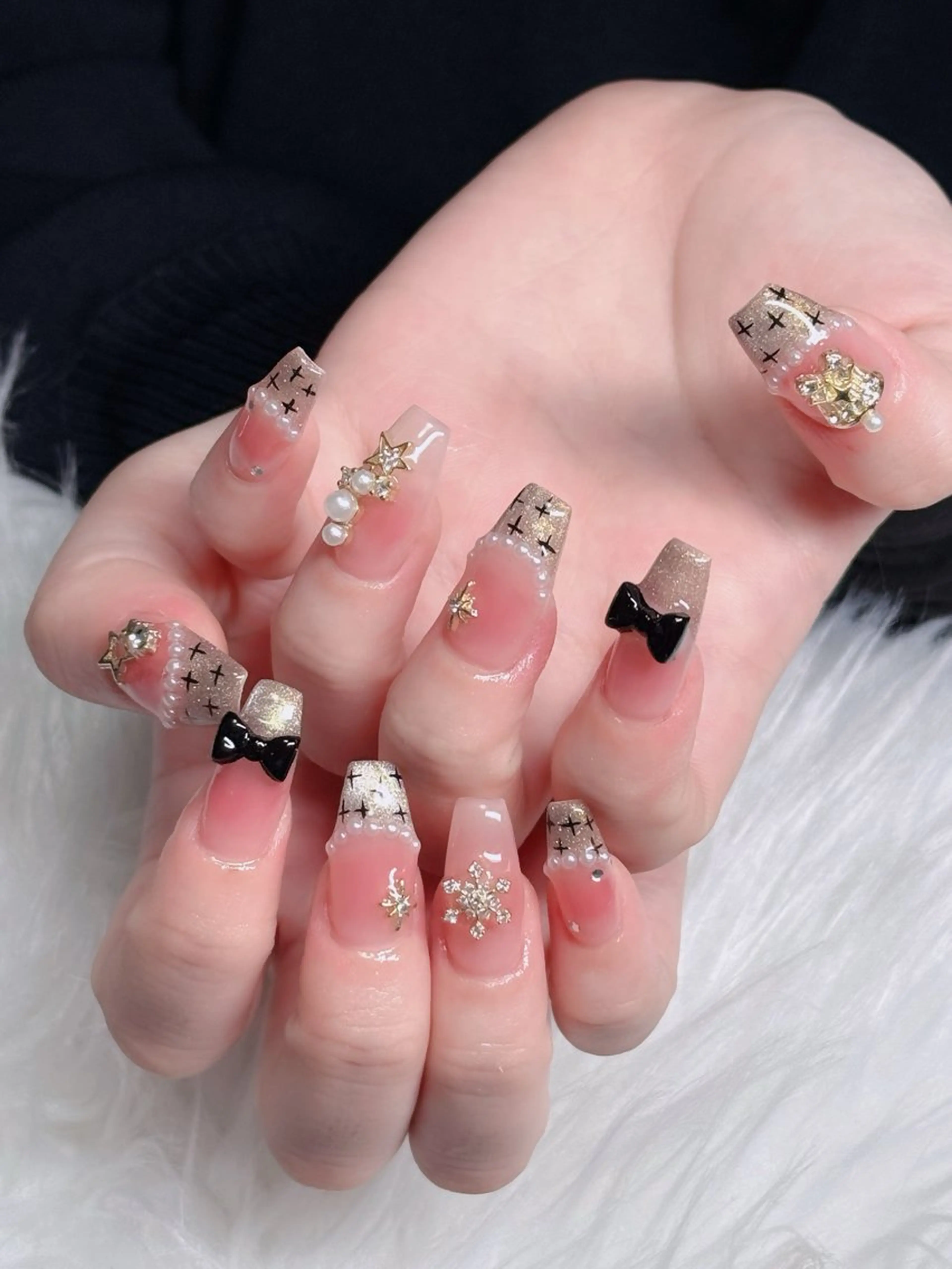 ネイル フレンチネイル ジェルネイル ガラスフレンチ ハロウィン ハート ハンドネイル H.baby Nail Salonのネイルデザイン