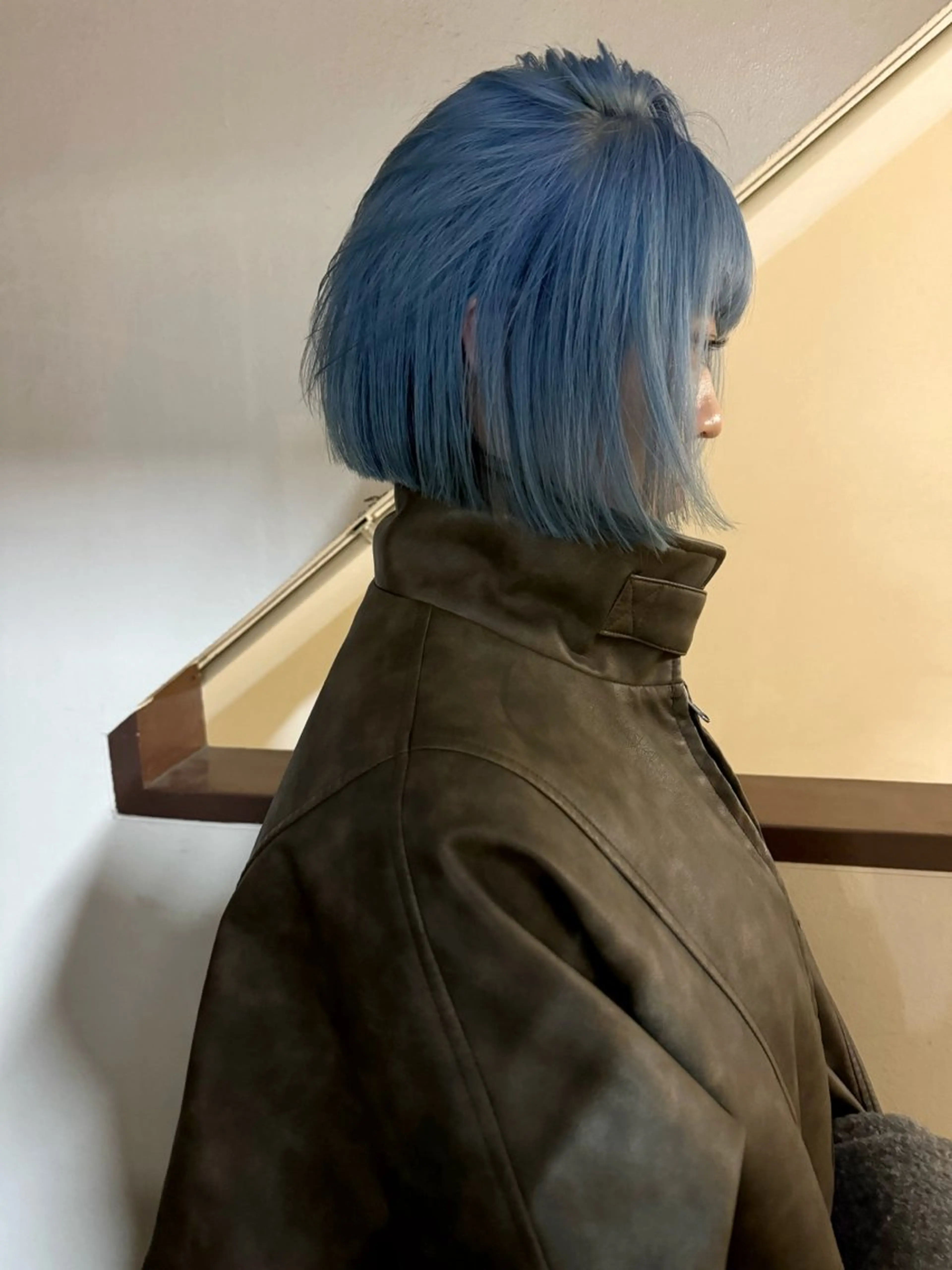 ショート カラー ヘアアレンジ ブルーカラー カット ヘアカラー トリートメント 丸山渉/パーマ エフェクトブリーチのヘアスタイル
