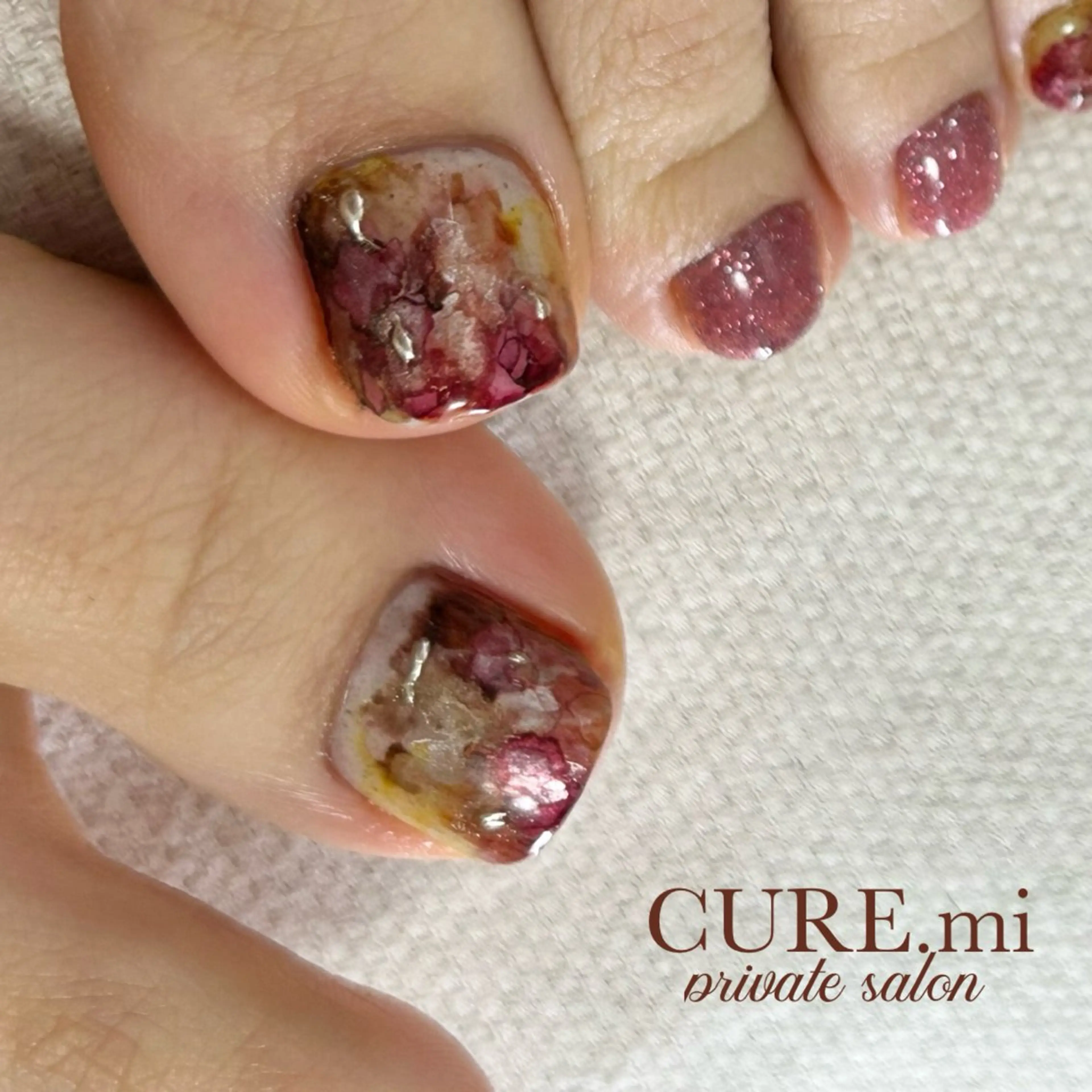 ネイル フットネイル ニュアンスネイル フットネイル CURE.mi所属・伊藤 美香のネイルデザイン