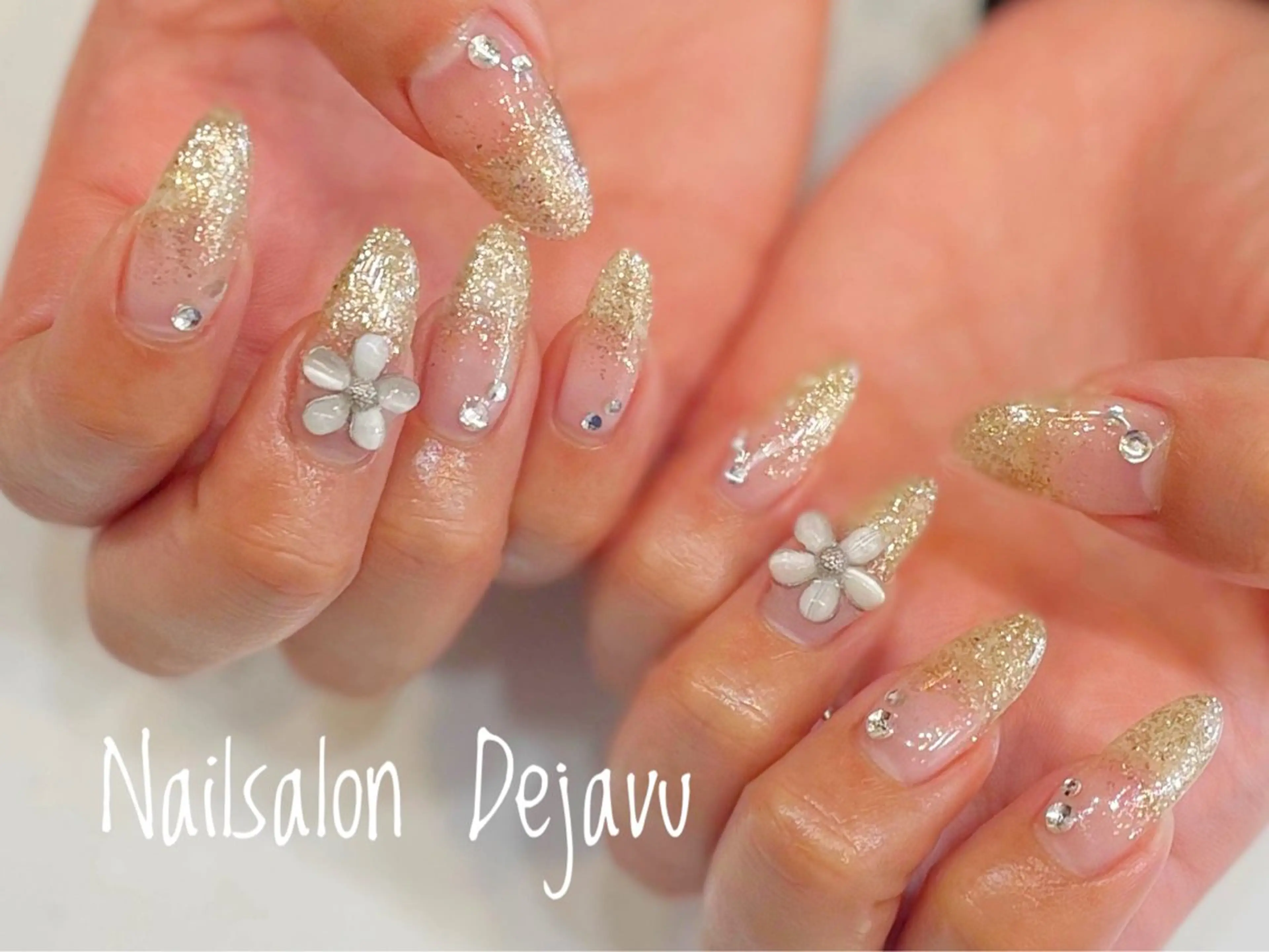 ネイル グラデーション ラメ(グリッター) ラメグラデーション ハンドネイル Dejavu所属・Nail salon Dejavu 🌿のネイルデザイン