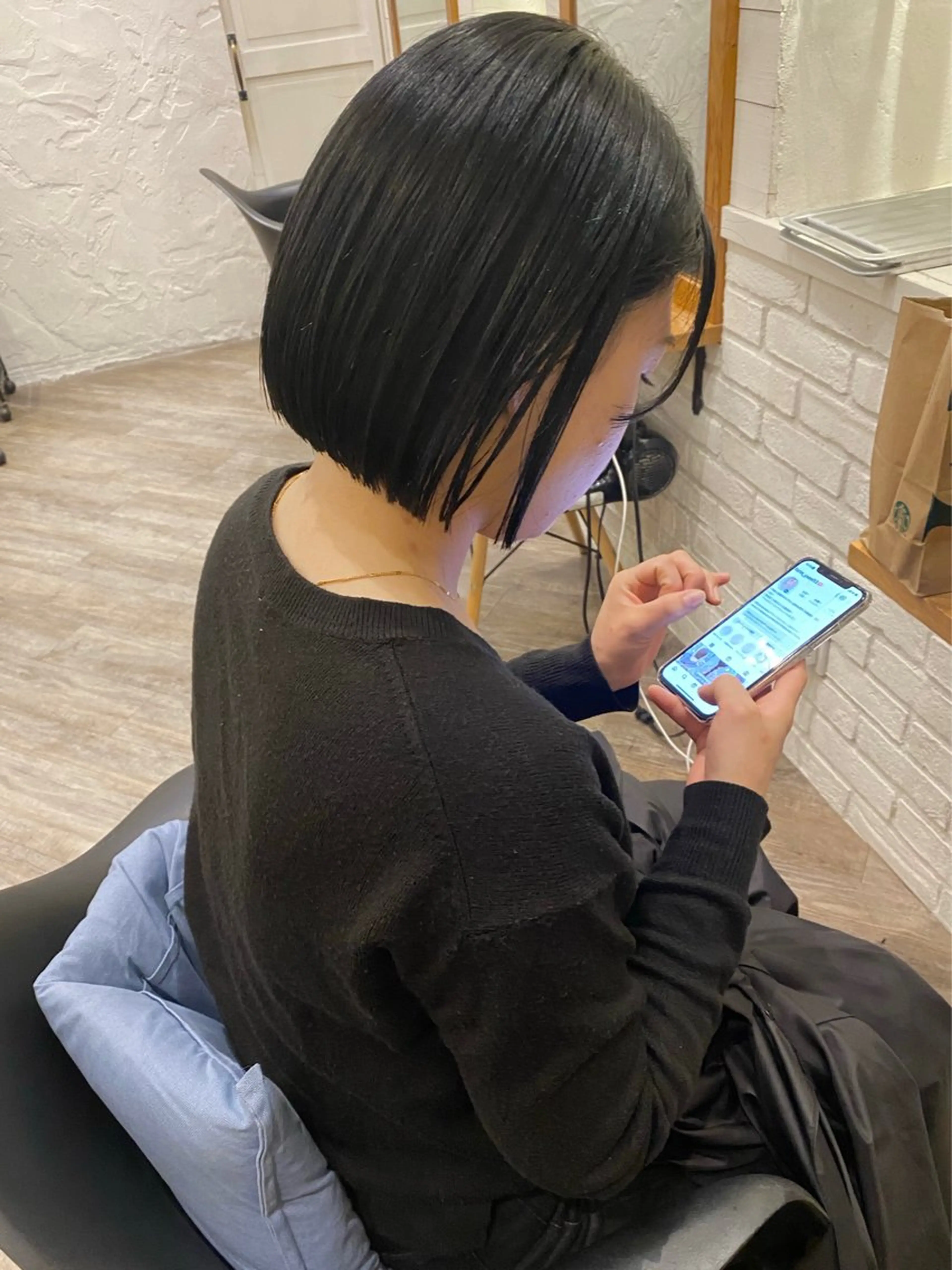 ショート カラー 黒髪 ブルーカラー ブルーブラック ボブ 🌟アレンジが似合う カラー🌟Rumiのヘアスタイル