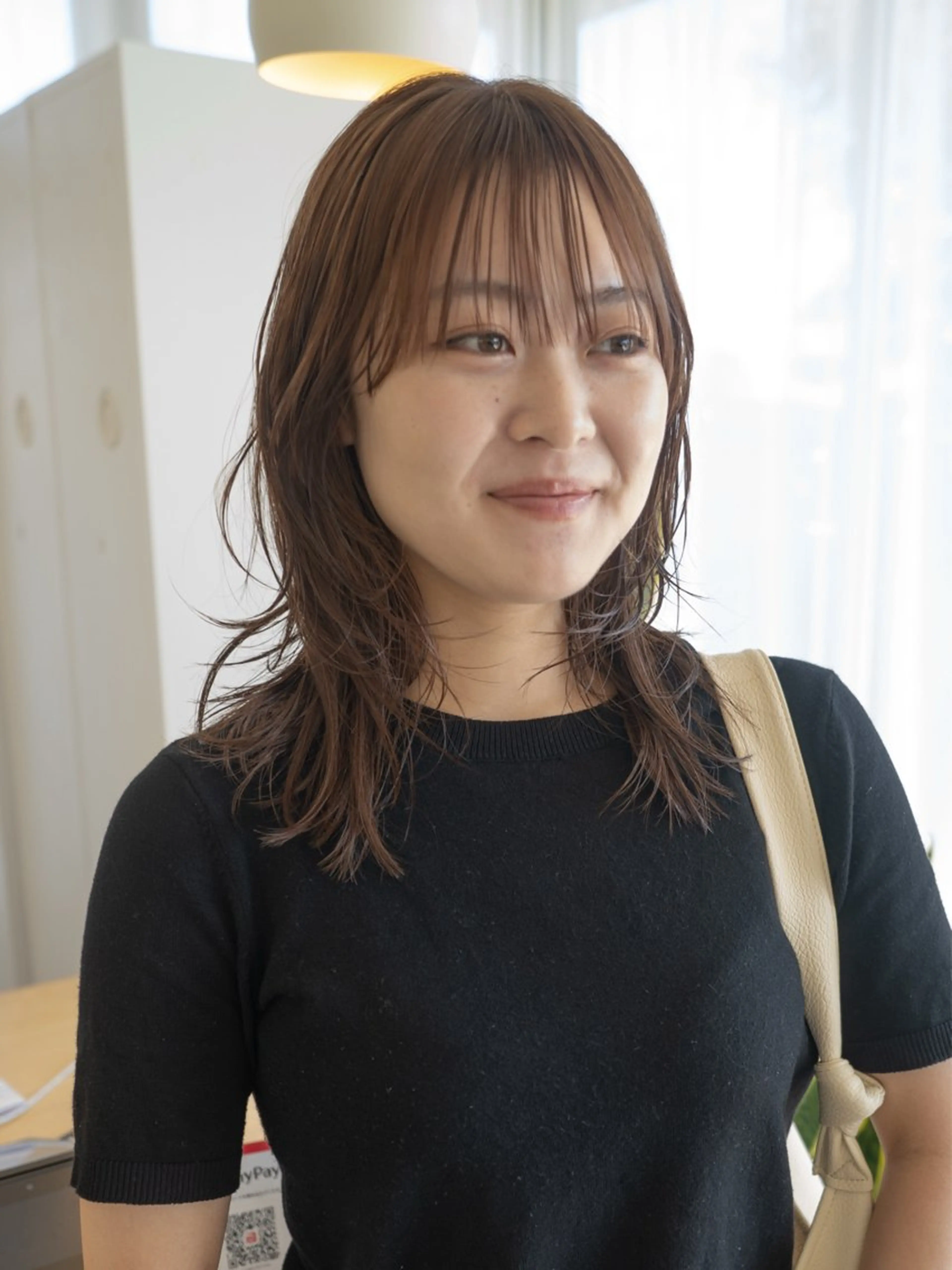 ミディアム カット ヘアカラー 古畑 愛美のヘアスタイル