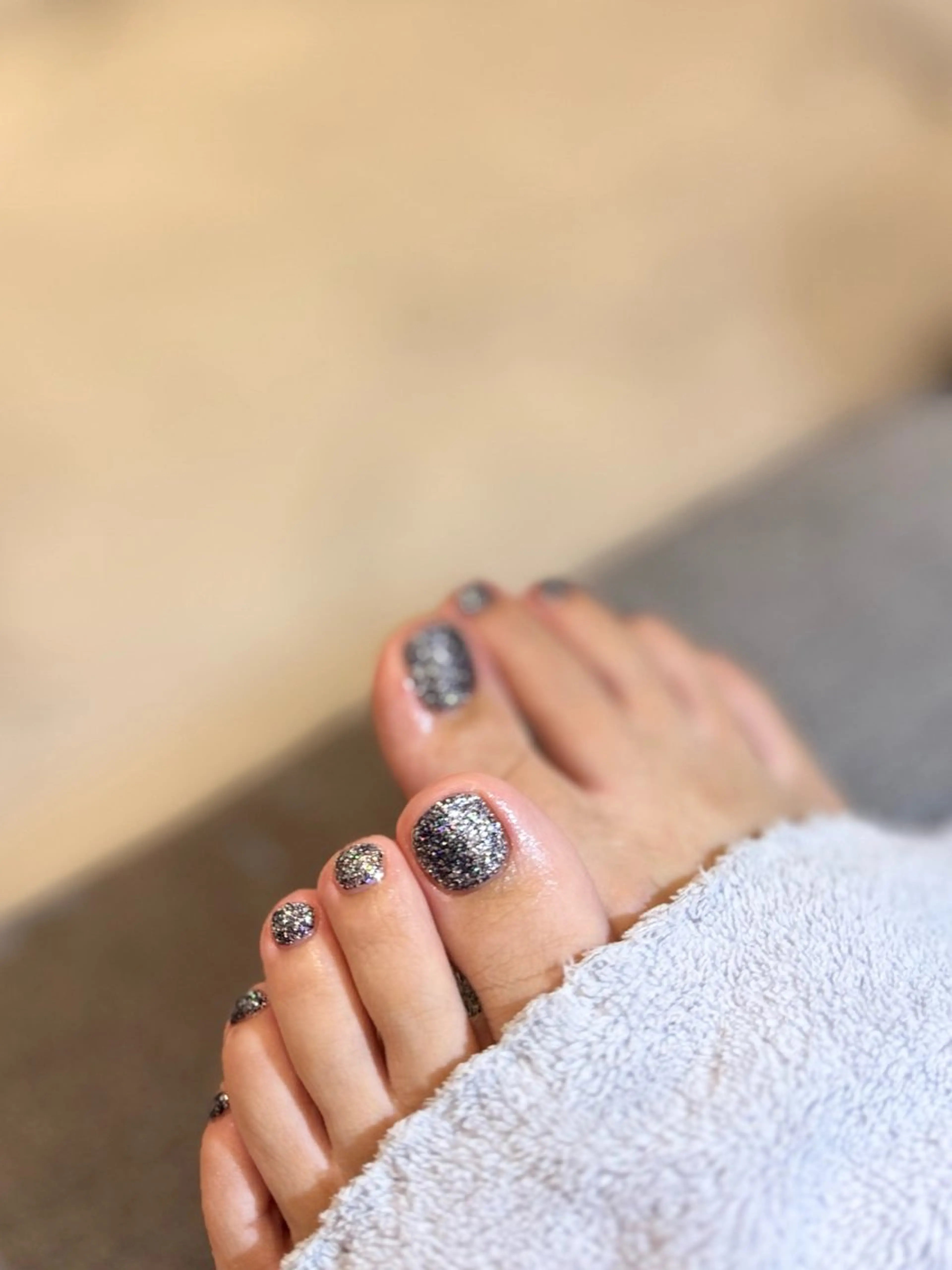 ネイル フットネイル ジェルネイル ラメ(グリッター) メンズネイル シルバー フットネイル マイムネイル所属・MIMnail Jr ネイリストのネイルデザイン