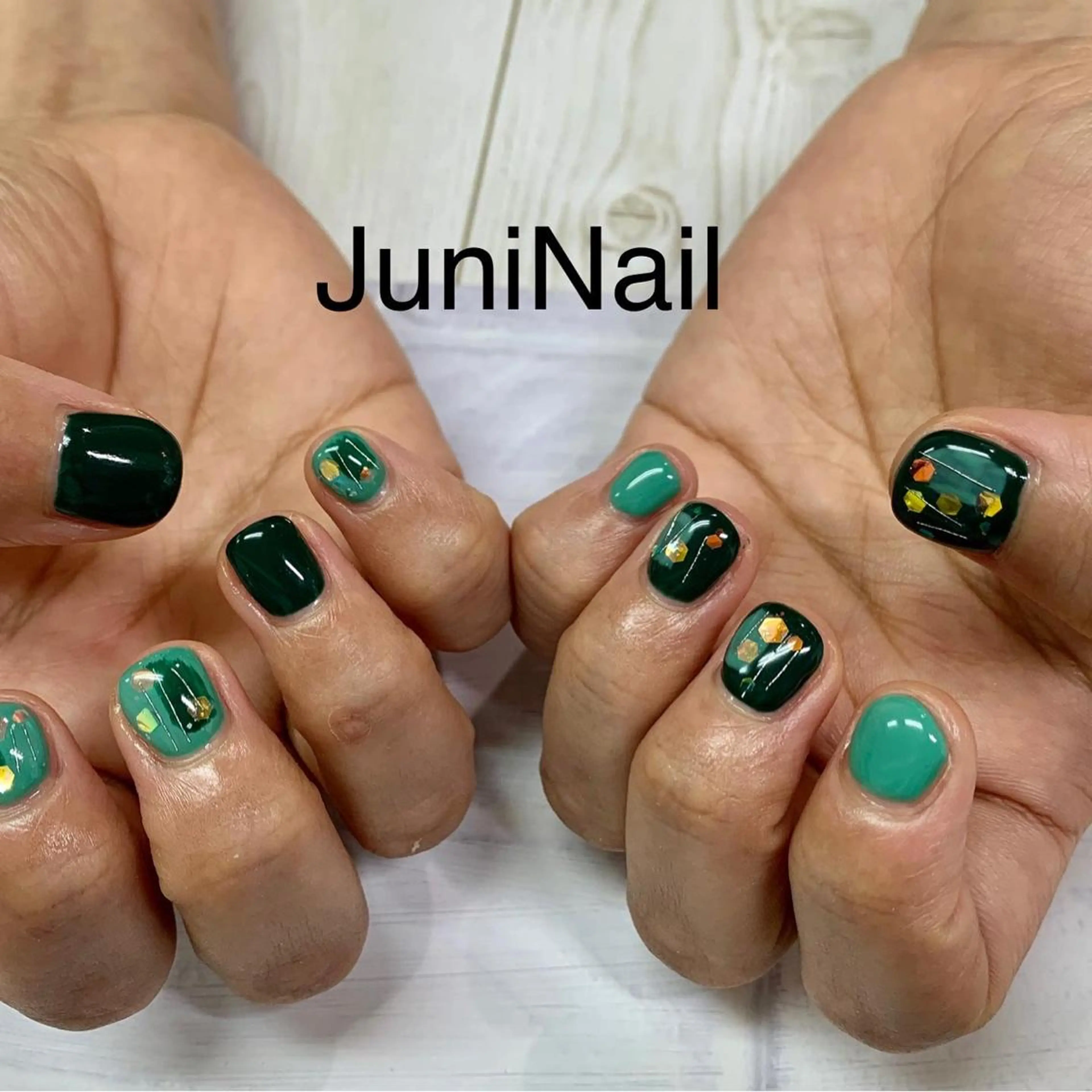 ネイル オーロラネイル クリアネイル フラッシュネイル フレンチネイル 氷ネイル・うるうるネイル ハンドネイル JuniNail韓国 ネイリストsuのネイルデザイン