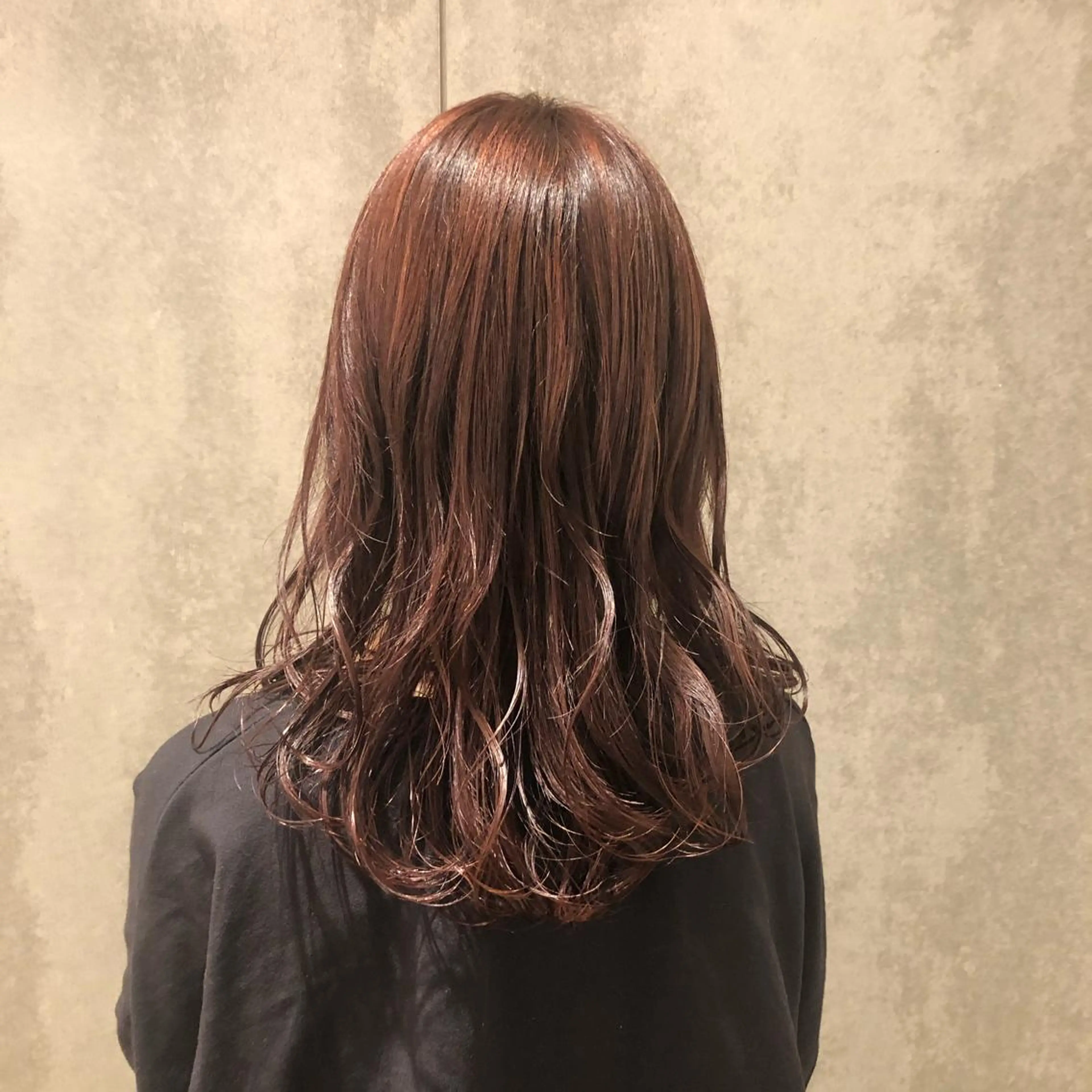 ロング カラー 浦﨑 笑美里のヘアスタイル