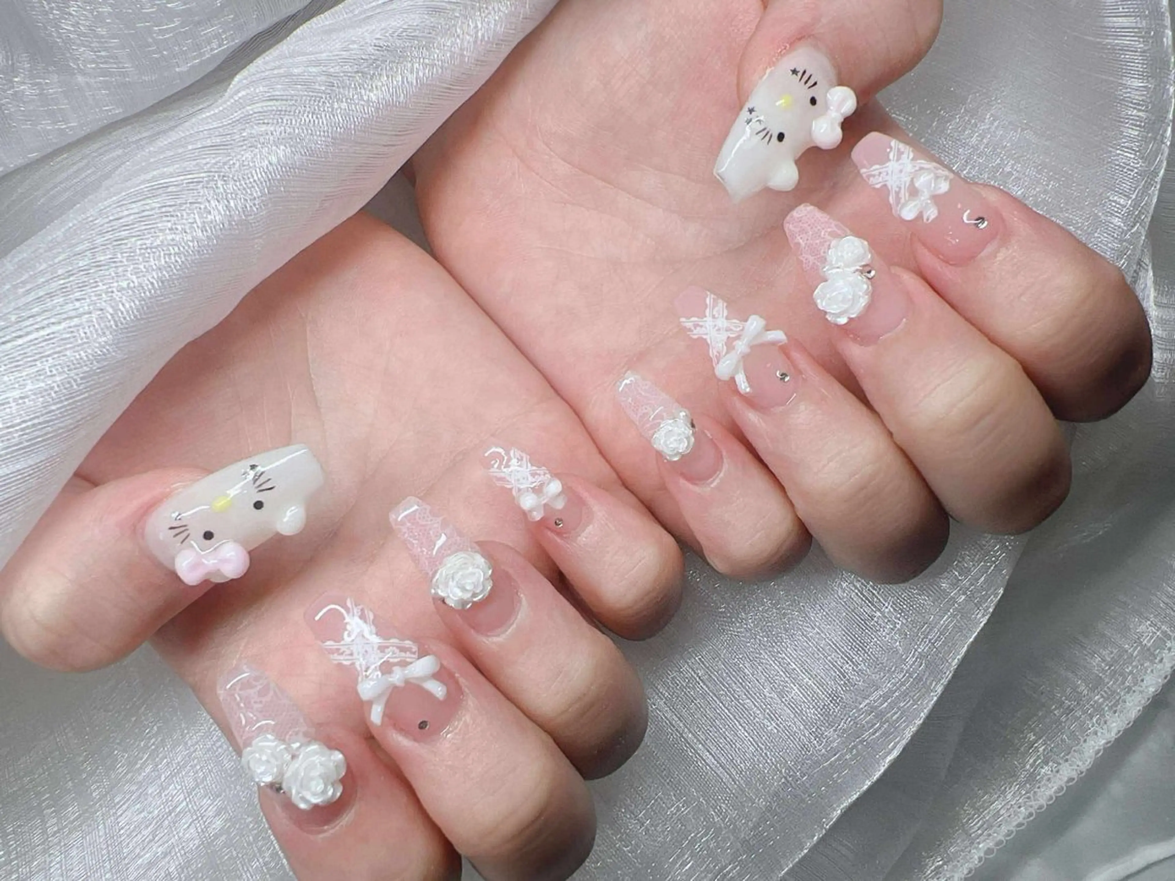 ネイル 長さ出し グラデーション 卒業式 キラキラネイル マグネットネイル ハンドネイル Lee Nailsのネイルデザイン