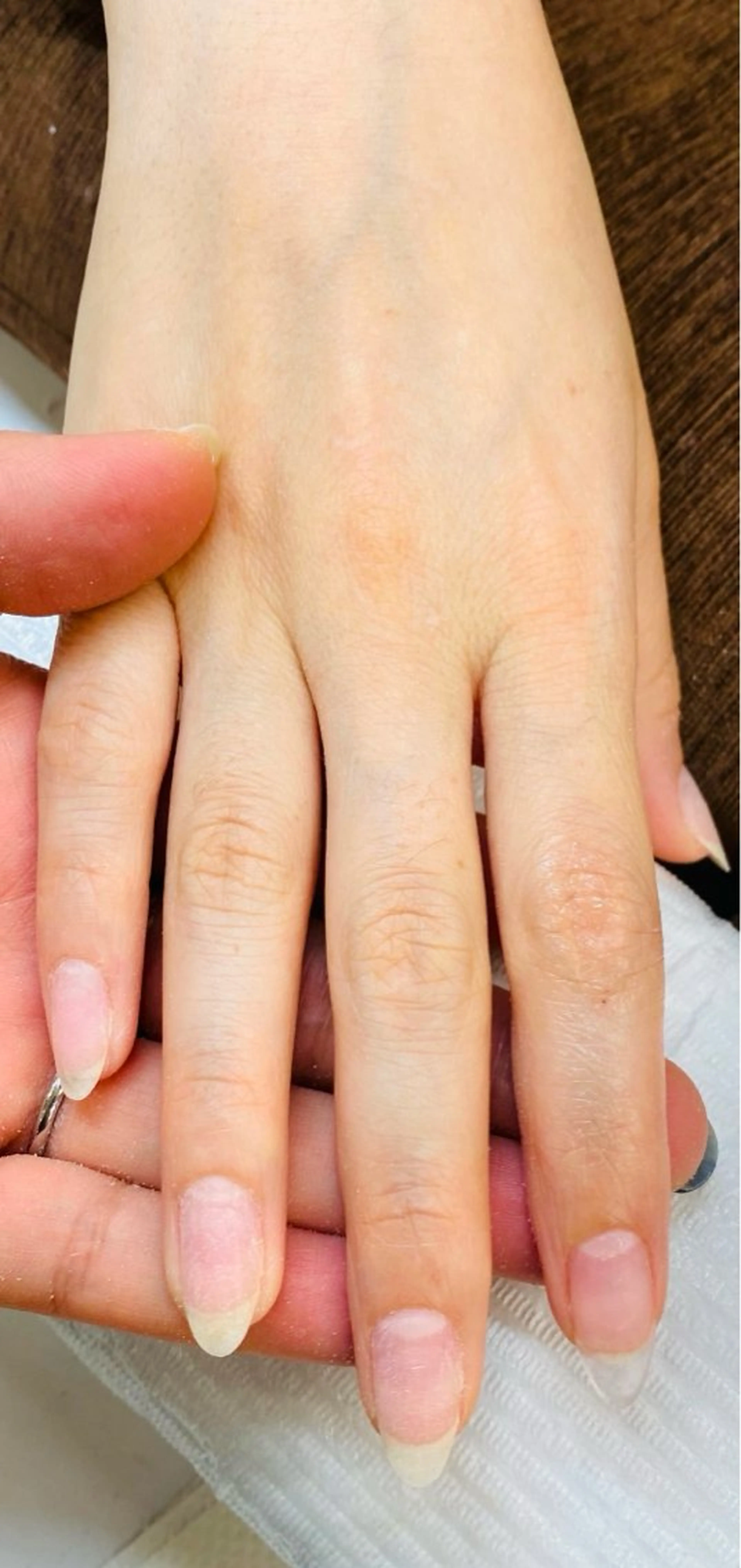 ネイル 長さ出し MAXKELLY AIのネイルデザイン