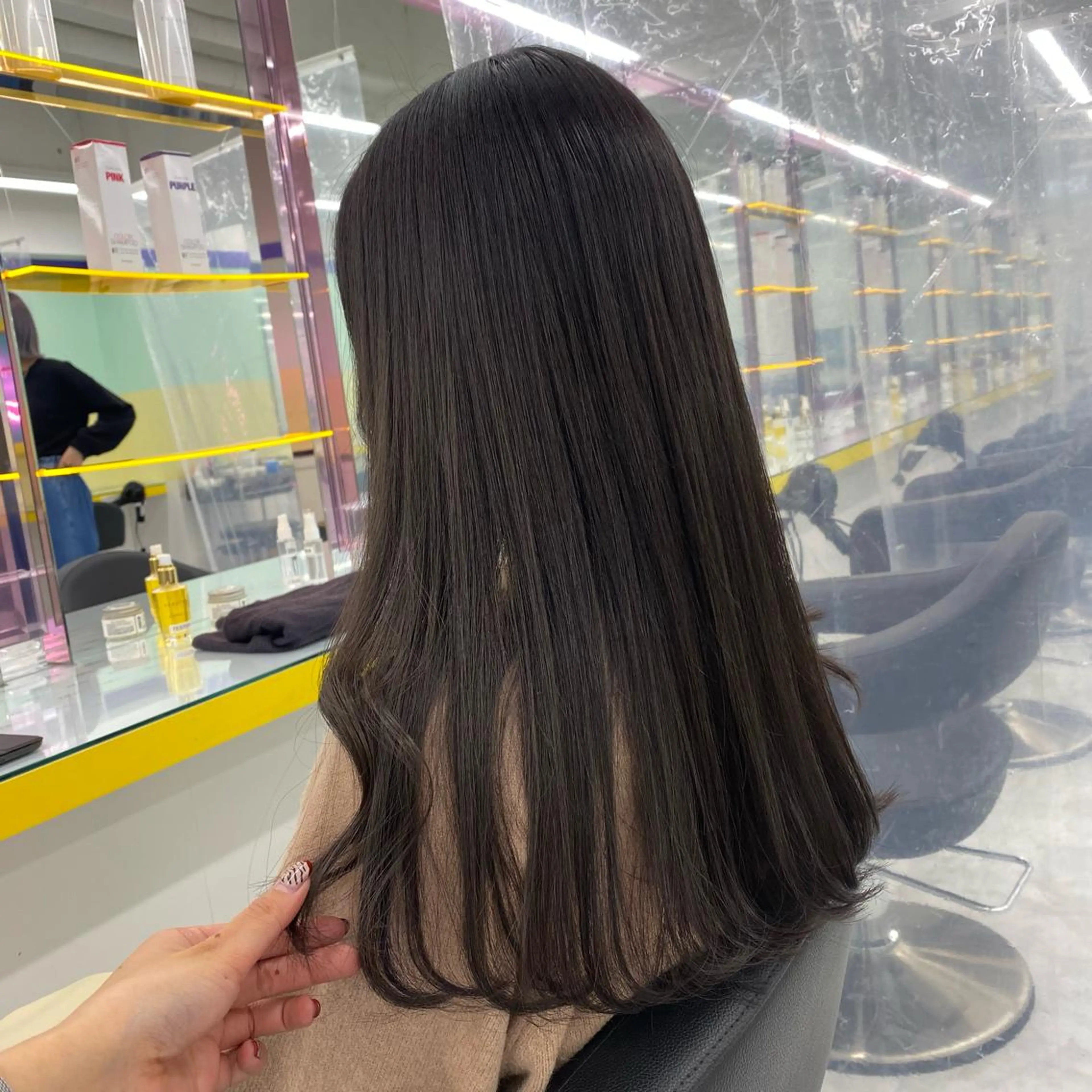 セミロング カラー ヘアアレンジ ヘアカラー トリートメント GOTODAY shair salon 横浜mare店所属・透明感抜群カラー mai🍑♡のヘアスタイル