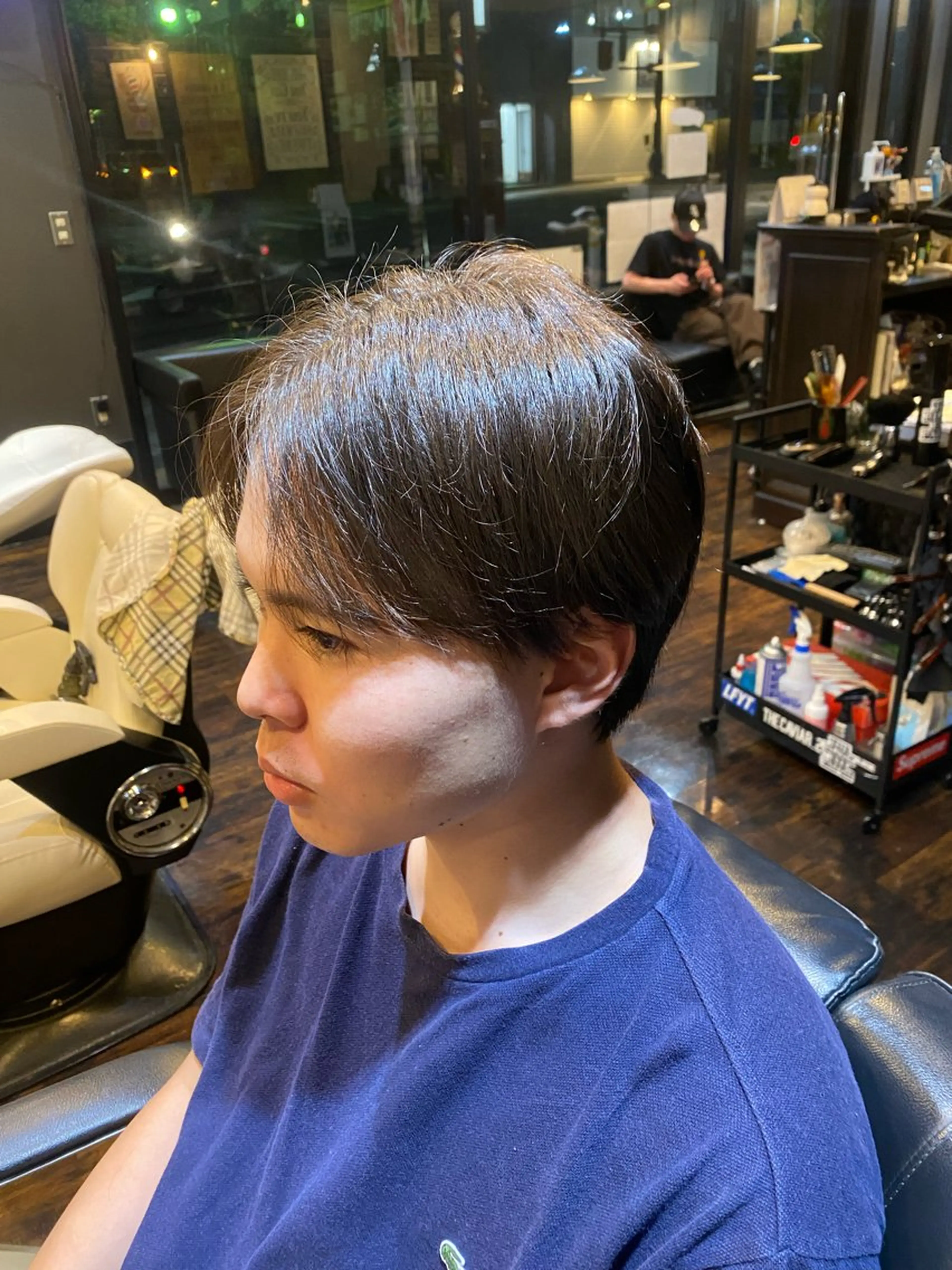 ミディアム メンズ センターパート マッシュ 縮毛矯正 カット 縮毛矯正 🌟夜から通える🌟 メンズ専門店長RENのヘアスタイル