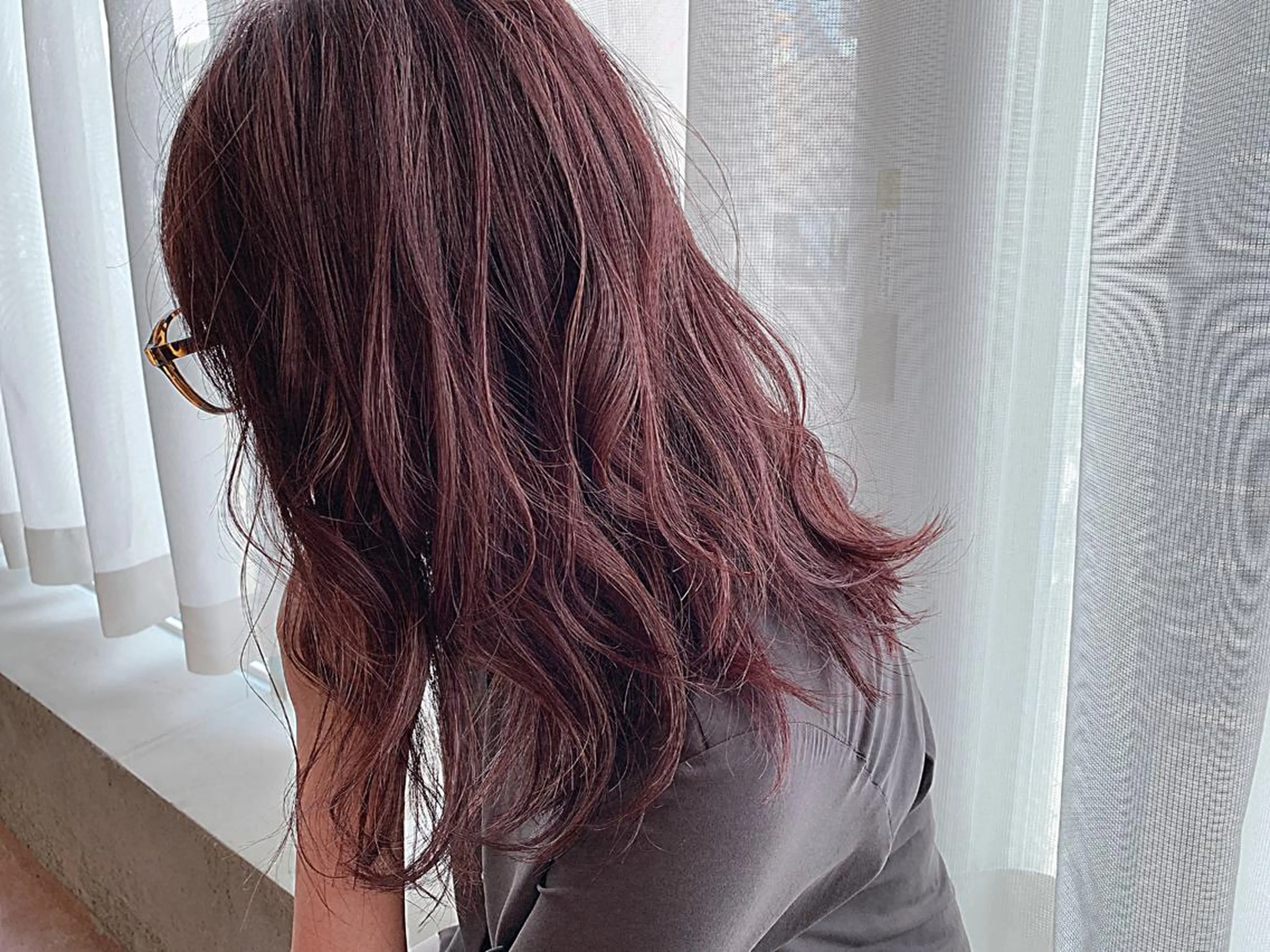 ミディアム カラー ハイライトカラー レッドカラー ハイライト EMANON天神所属・Hitomi Ezakiのヘアスタイル