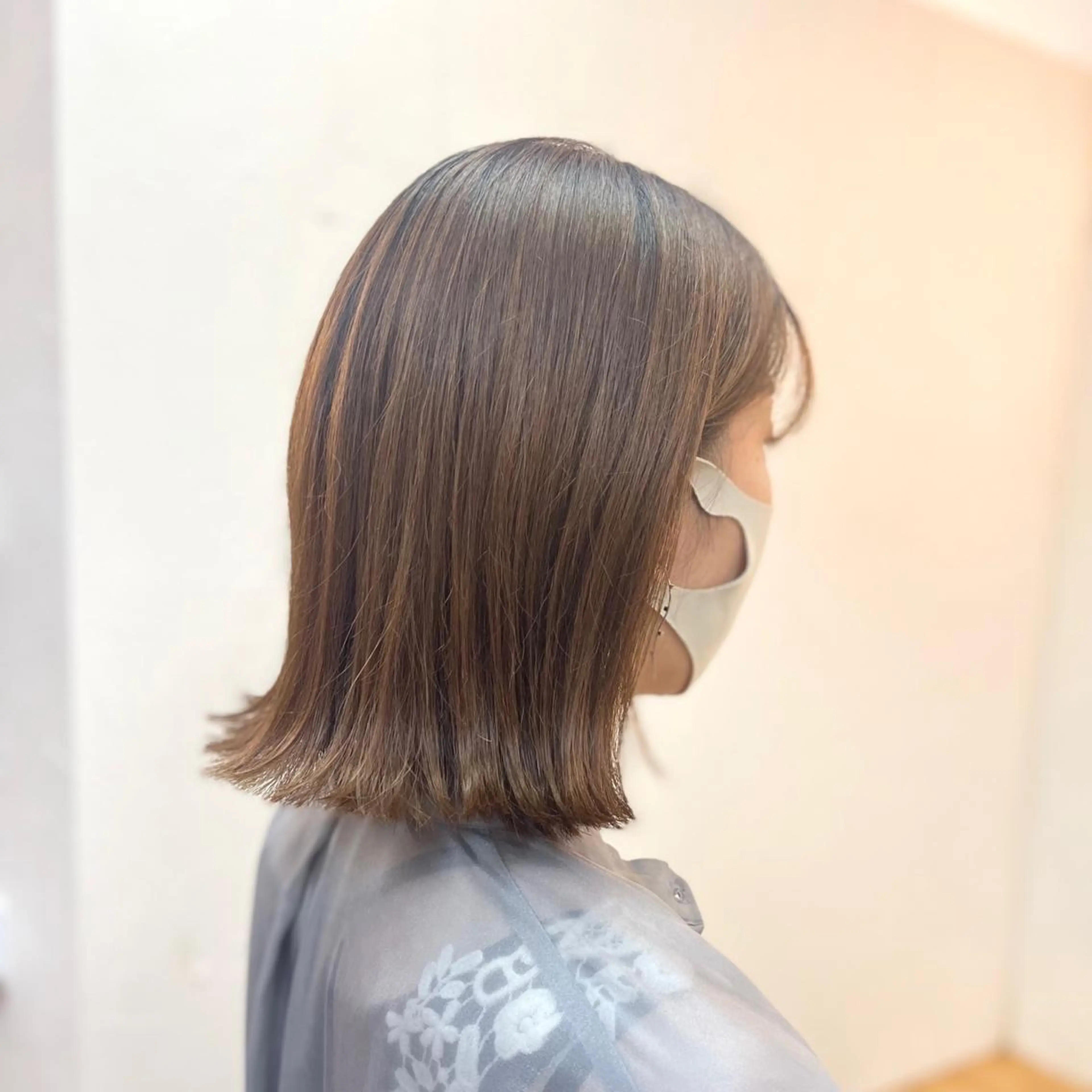 ミディアム ボブ 外ハネヘア イッツ！登戸店所属・冨田 豊のヘアスタイル