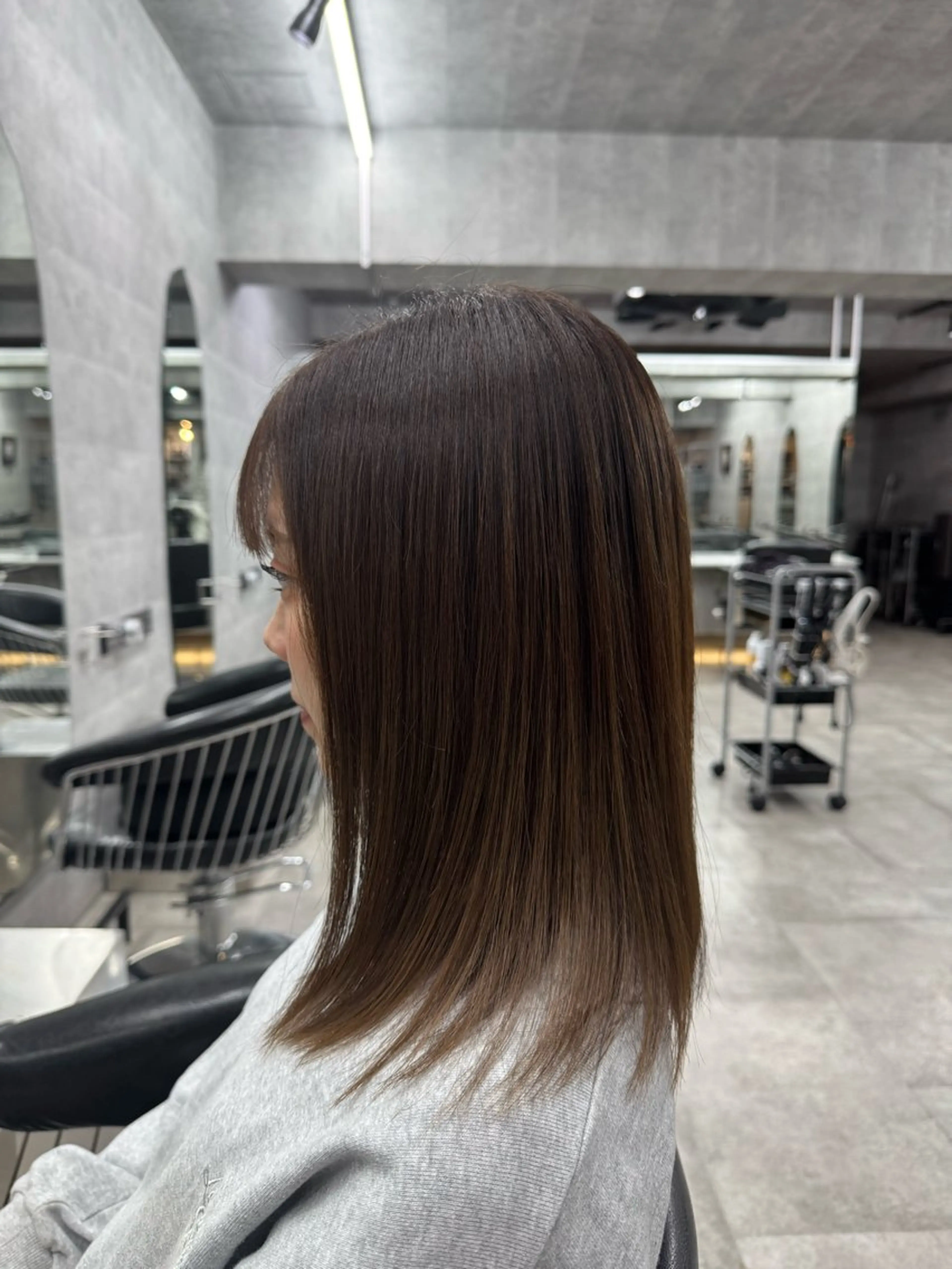 ミディアム カラー カット ヘアカラー あなたのお悩み改善" You"💚❤️💛のヘアスタイル