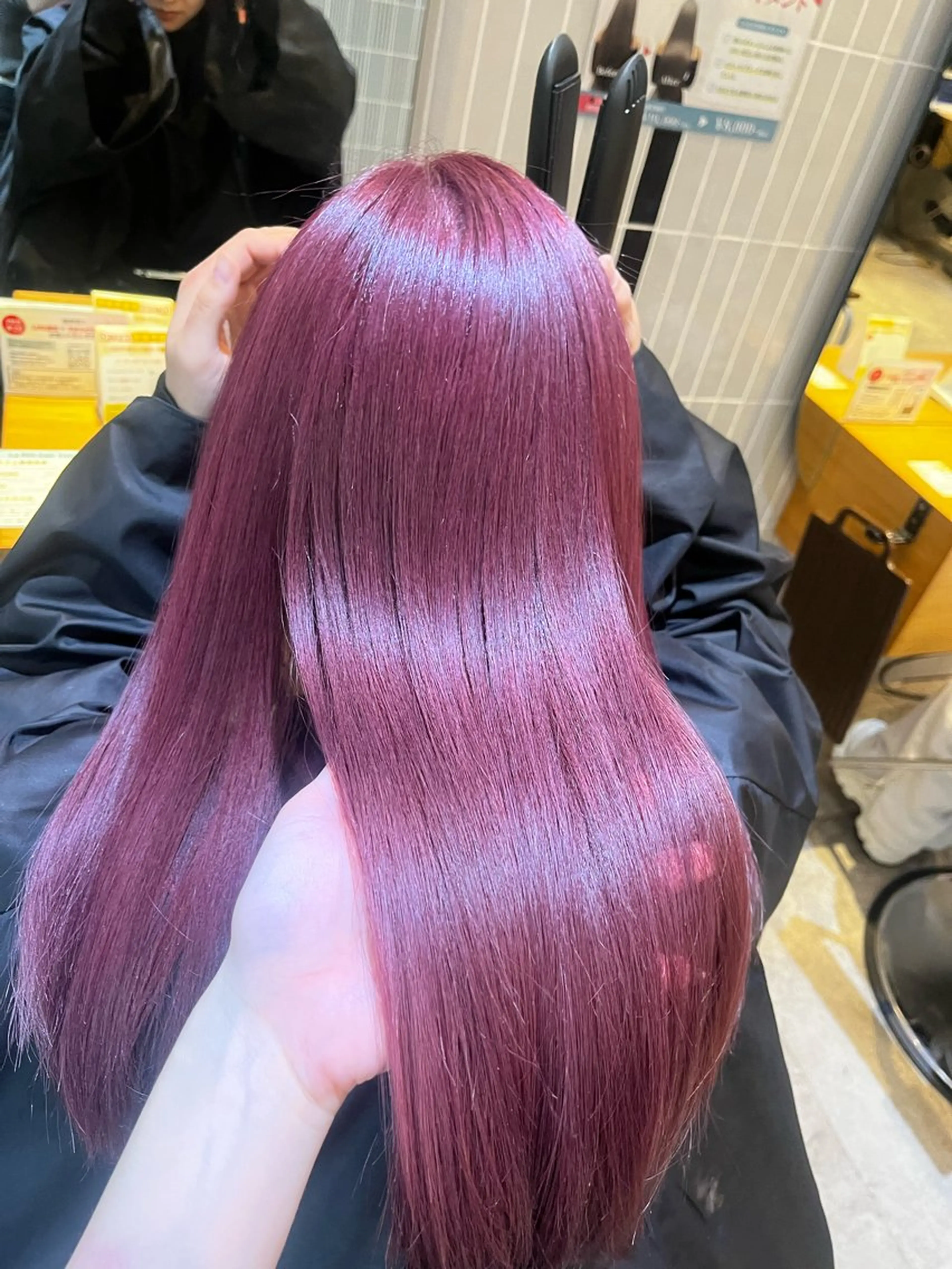 ロング カラー ベージュカラー ブリーチ ブラウンカラー ケアブリーチ カシス カット ヘアカラー トリートメント ラフィスヘアードープ所属・👑髪質改善Wカラー /グレージュ/アユカのヘアスタイル