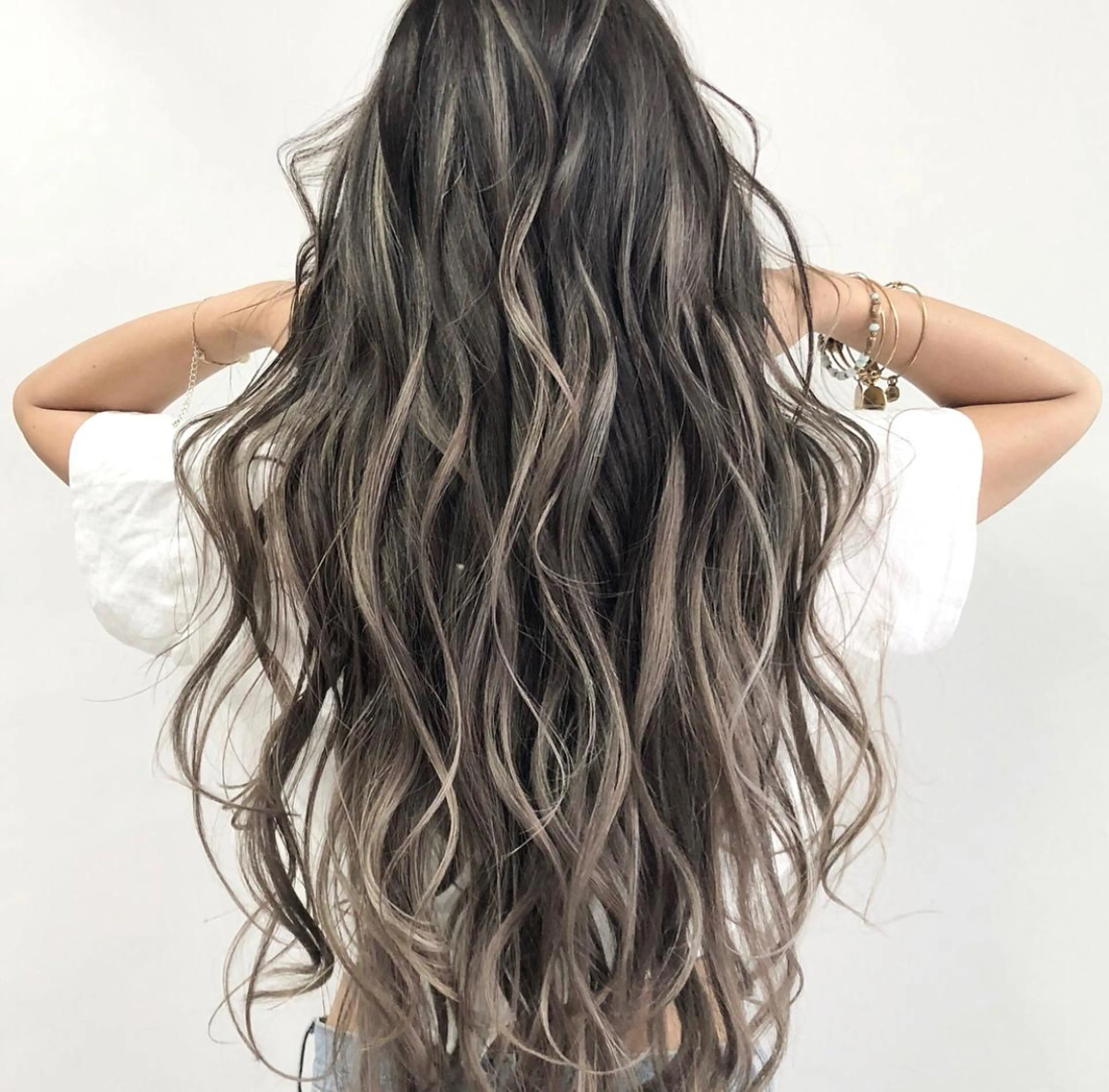 ロング ハイライト ブリーチ無しカラー 👑店長　平松　由のヘアスタイル