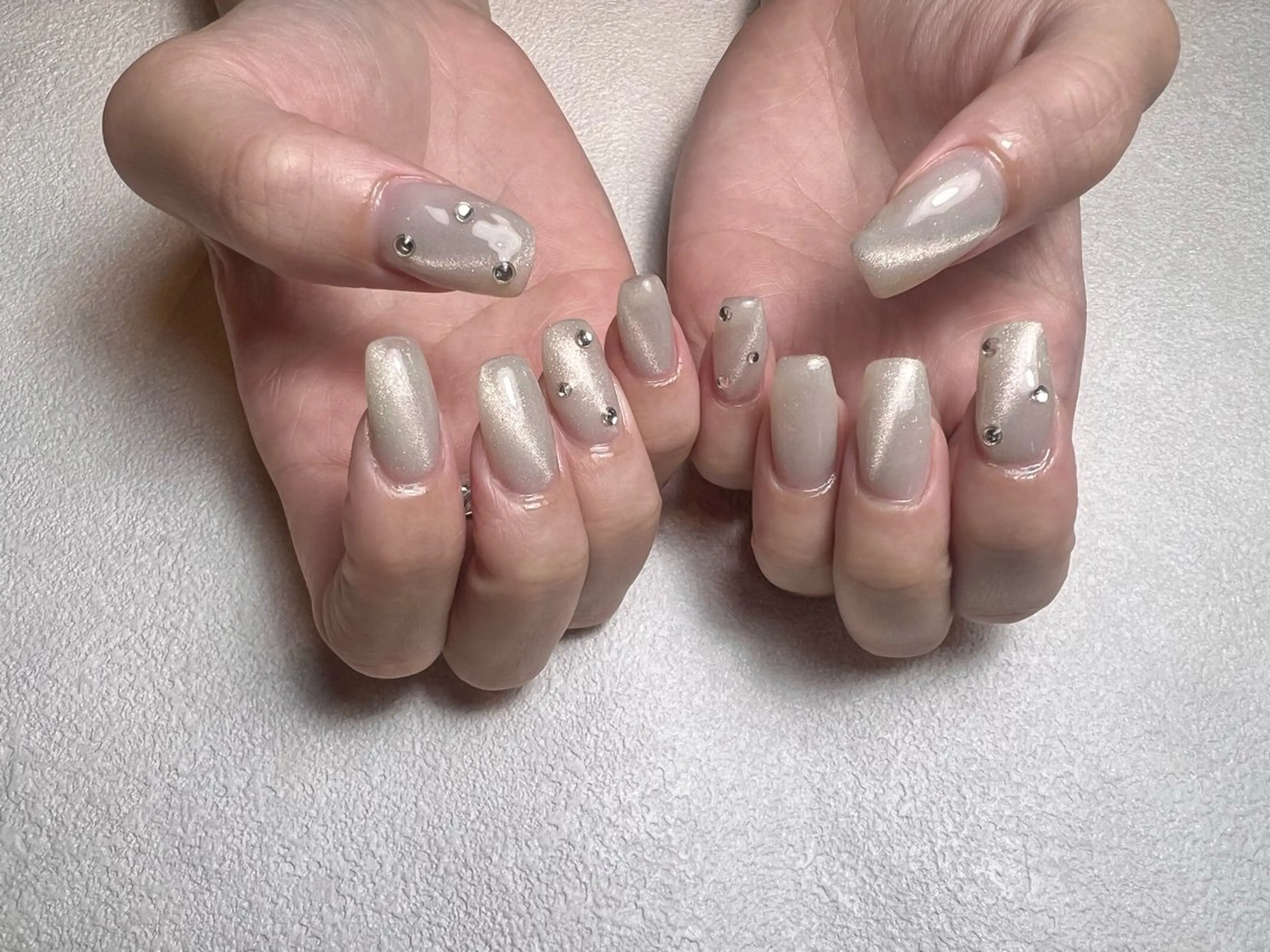 ネイル ストーンネイル ハンドネイル private salon Lem.所属・Lem. Sayaのネイルデザイン