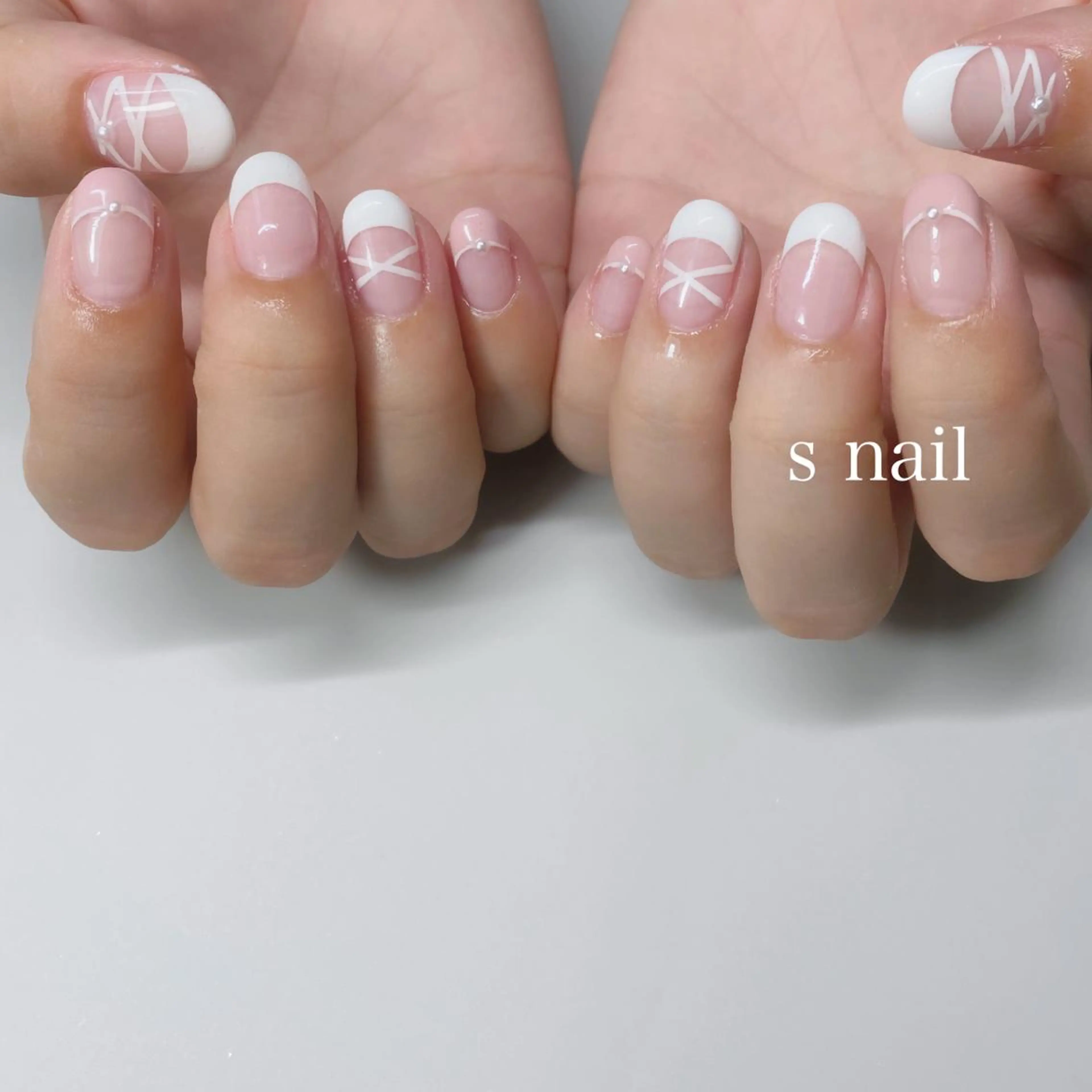 ネイル フレンチネイル ハンドネイル s nail さとよしみゆきのネイルデザイン