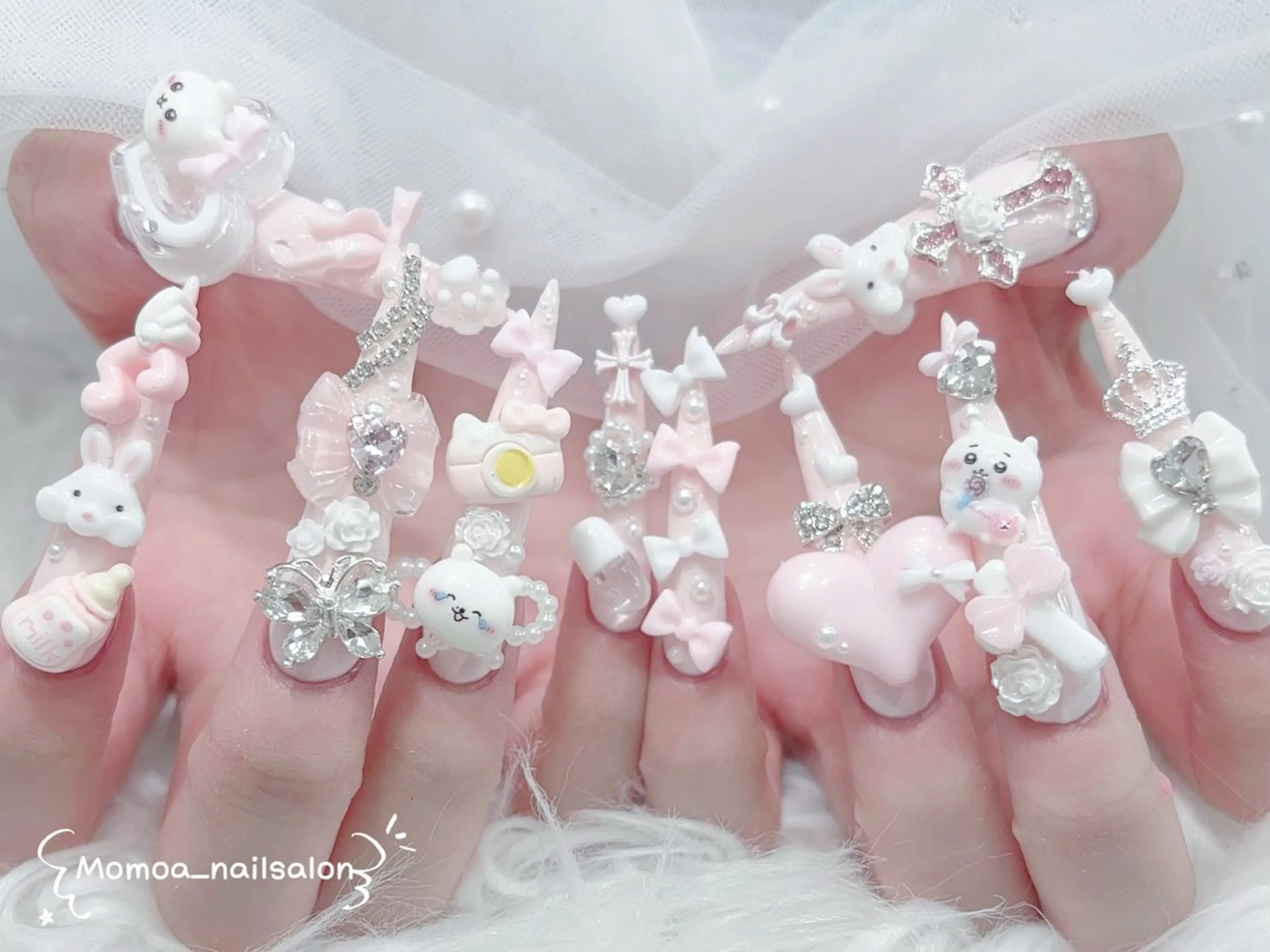 ネイル 成人式 ロングネイル マグネットネイル 大理石ネイル(マーブル) リボン ハンドネイル Momoa nail salon所属・MoMoA Nail ネイル長さ出し専門店のネイルデザイン