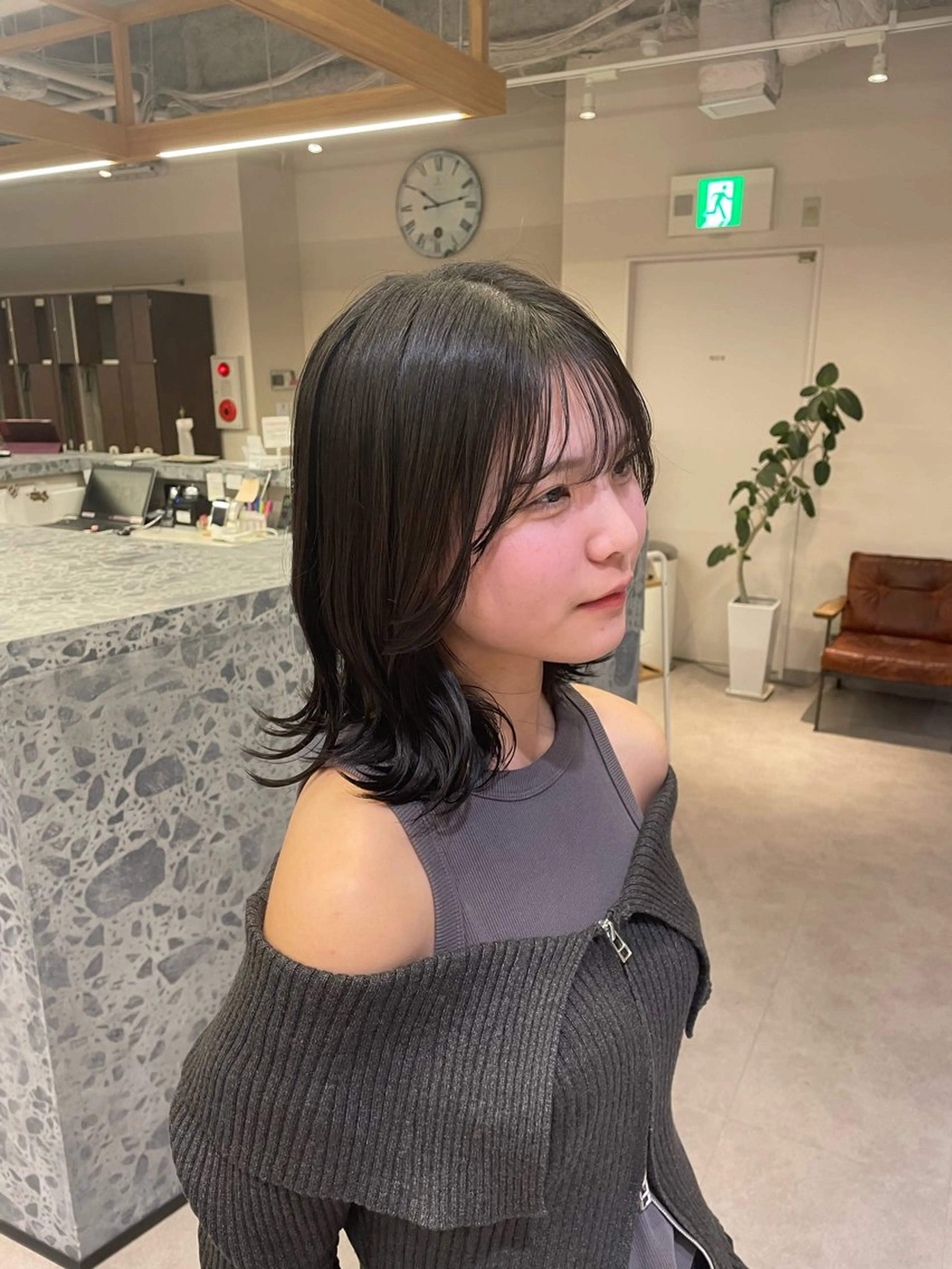 ミディアム MASHU chayamachi店所属・【梅田美容室】 似合わせカット サヤのヘアスタイル
