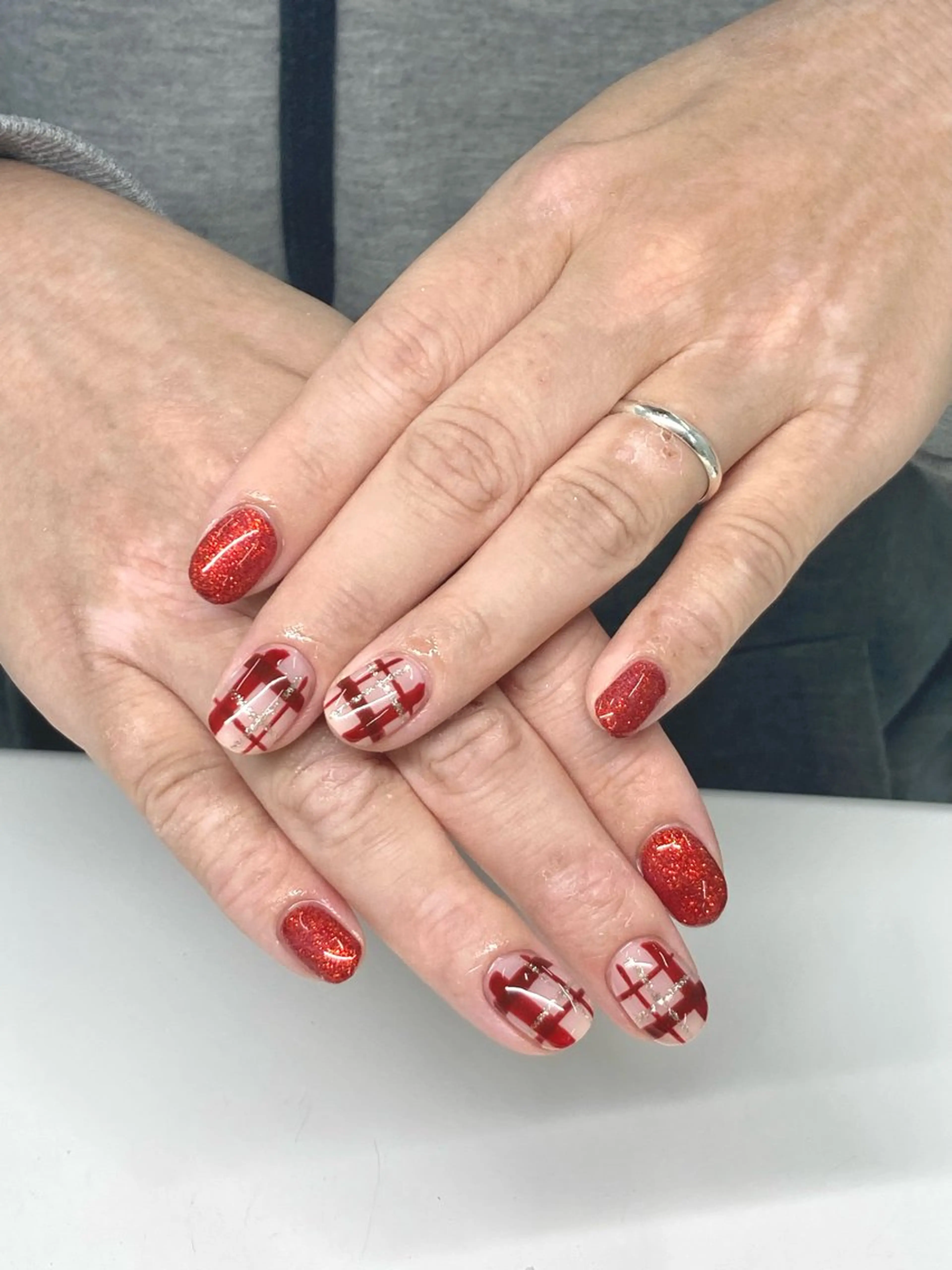 ネイル ボルドー ラメ(グリッター) 赤色 Nail Total beauty salon Laki所属・佐々木 優花のネイルデザイン