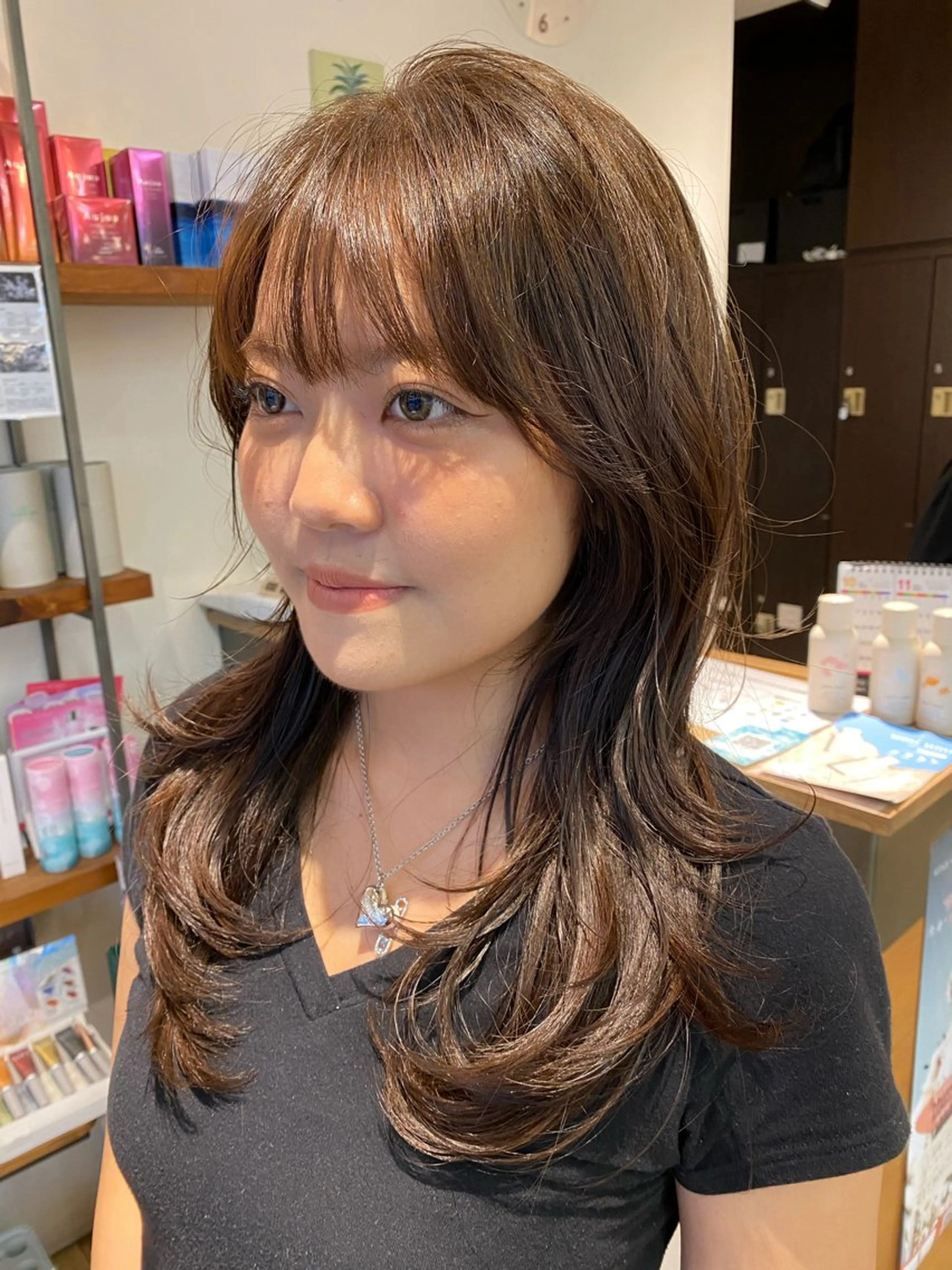 ロング カラー カット ヘアカラー ナチュラルヘア🫧 ナナミのヘアスタイル