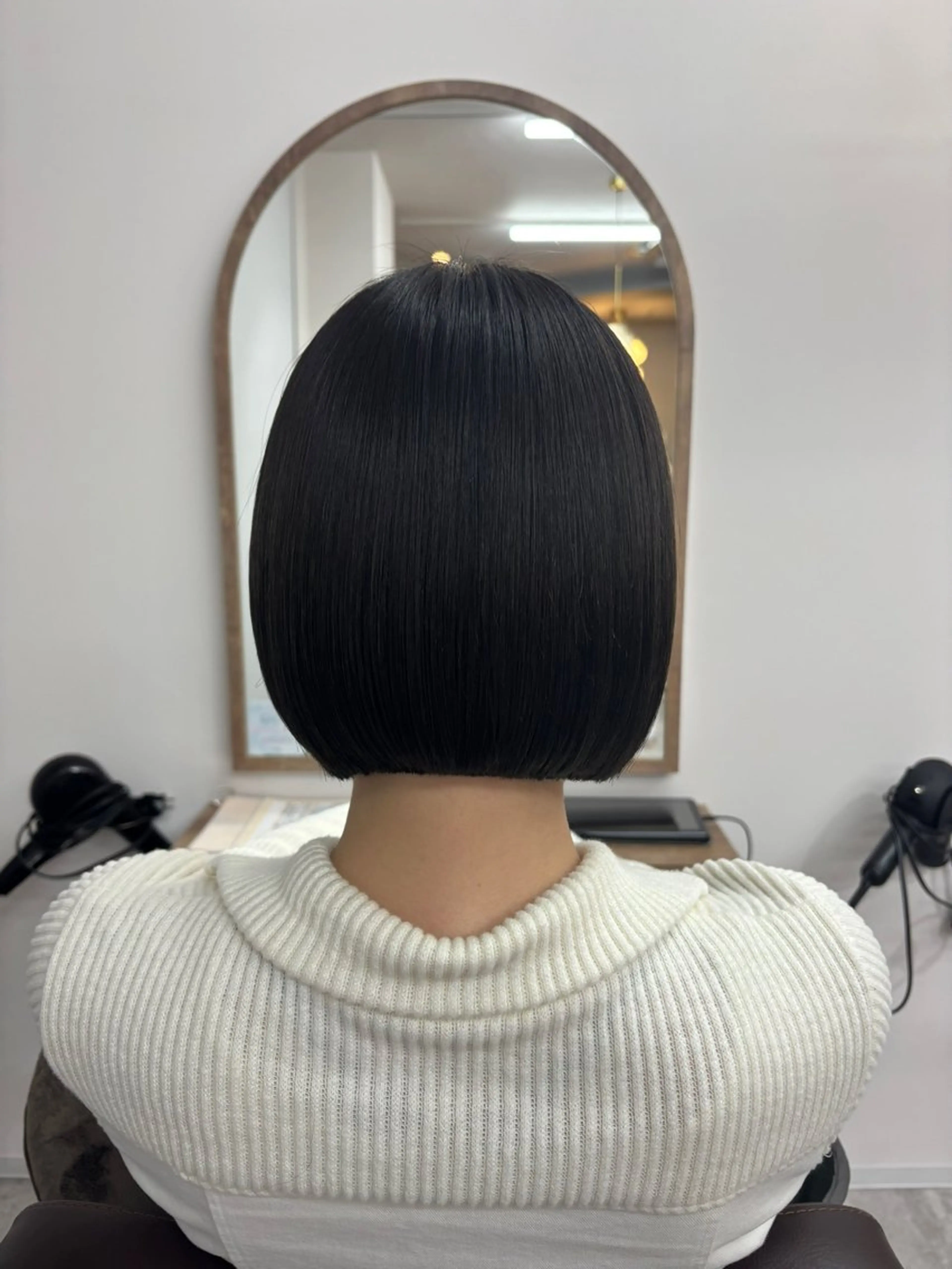 ショート ボブ 小顔カット 椎名 紗愛のヘアスタイル