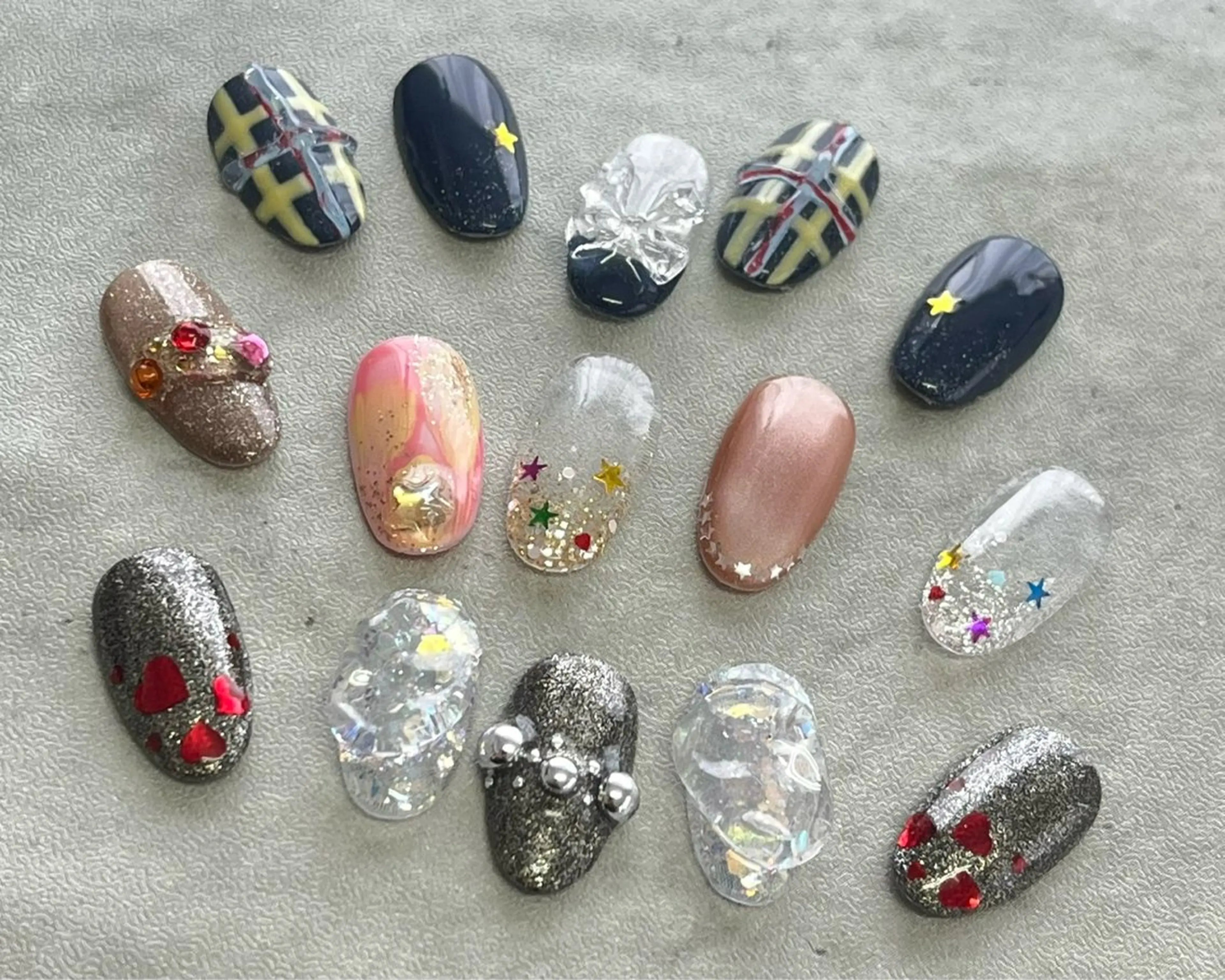 ネイル ハンドネイル フットネイル ネイル ブーマーのネイルデザイン