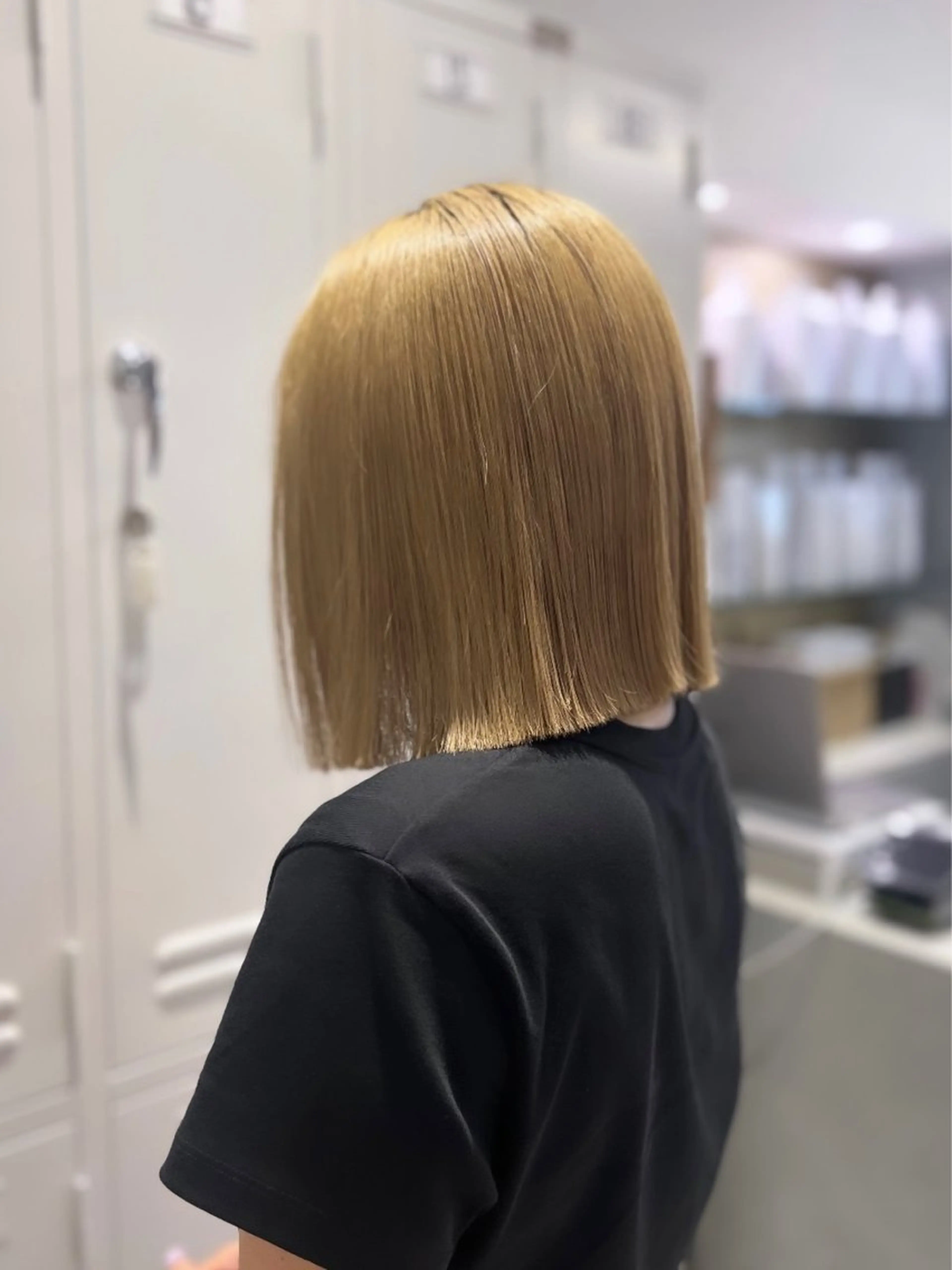 ショート 切りっぱなしボブ ボブ カット ヘアカラー トリートメント 【elyts】 COCOROのヘアスタイル